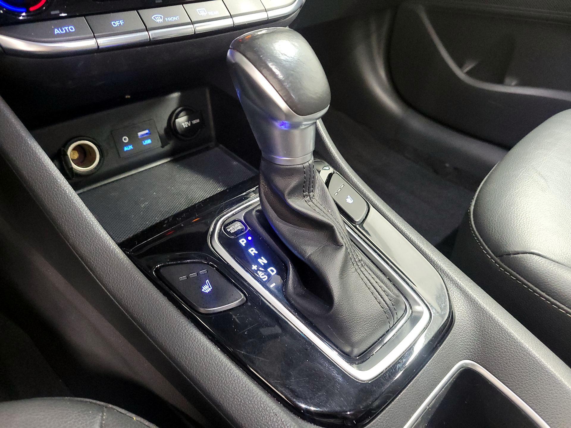 Thumbnail: 2019 Hyundai Ioniq - 17