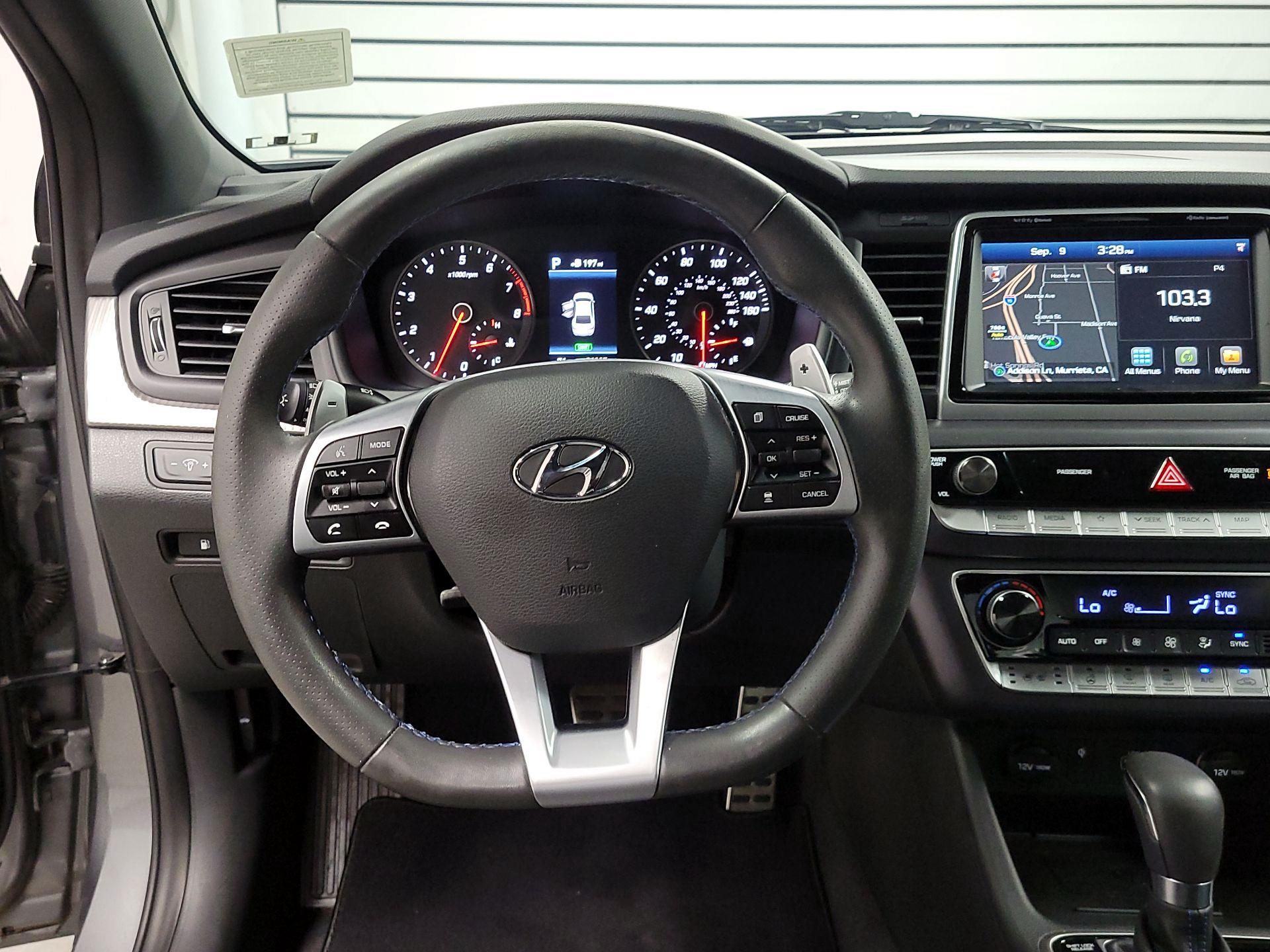 Thumbnail: 2019 Hyundai Sonata - 10