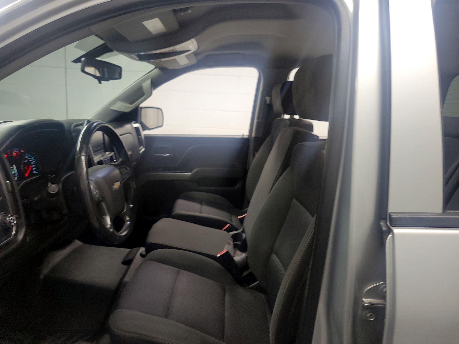 Thumbnail: 2017 Chevrolet Silverado 1500 - 11