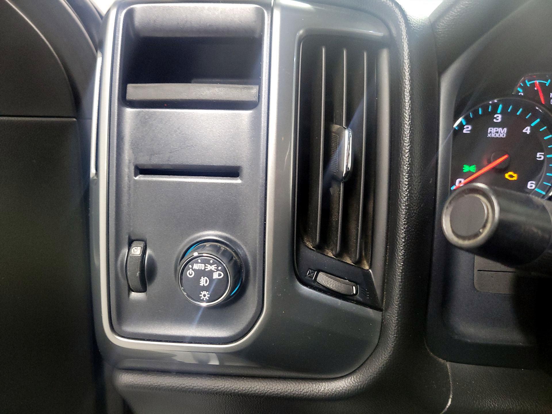 Thumbnail: 2017 Chevrolet Silverado 1500 - 13