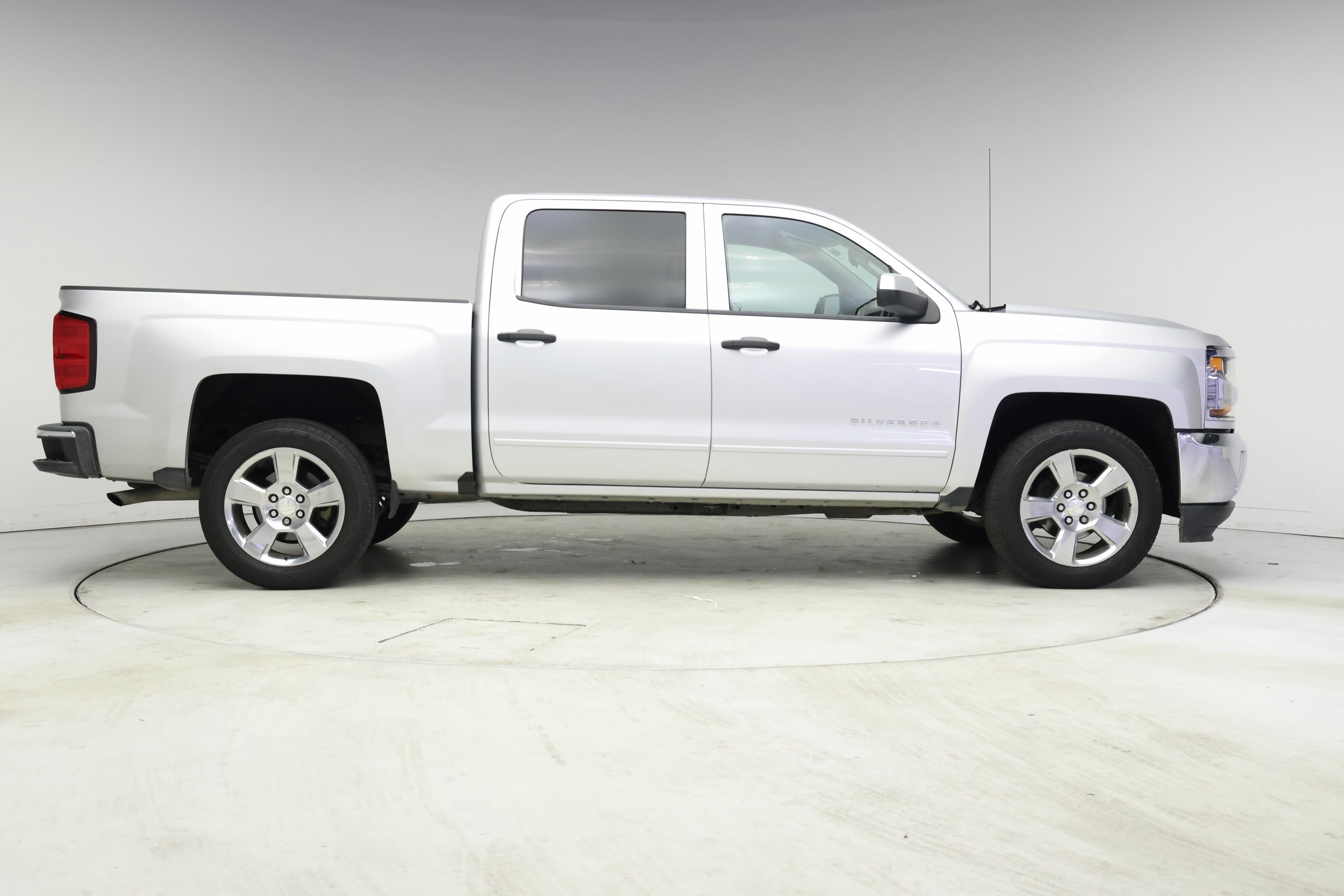 Thumbnail: 2017 Chevrolet Silverado 1500 - 7