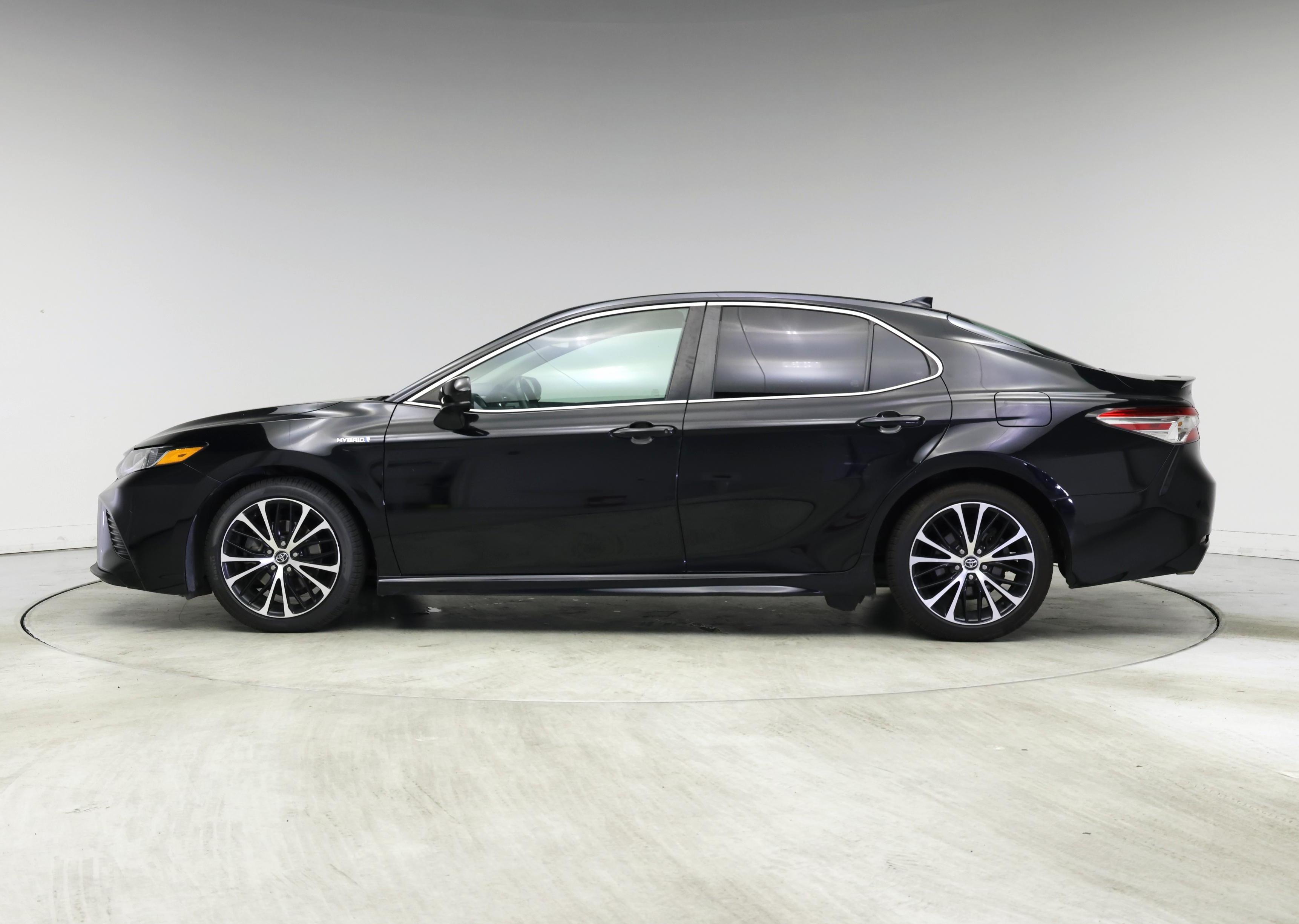 Thumbnail: 2020 Toyota Camry - 3