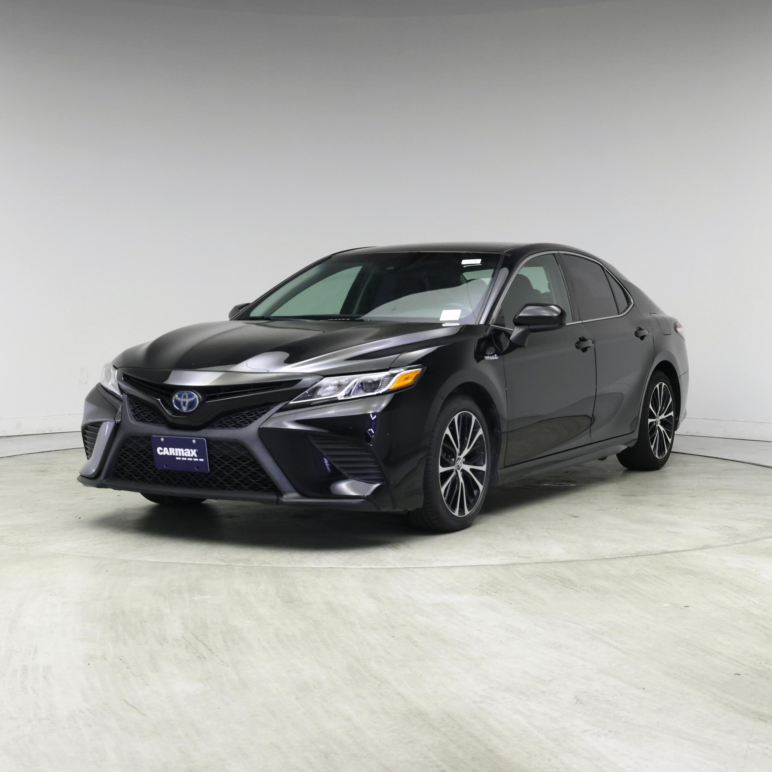 Thumbnail: 2020 Toyota Camry - 4