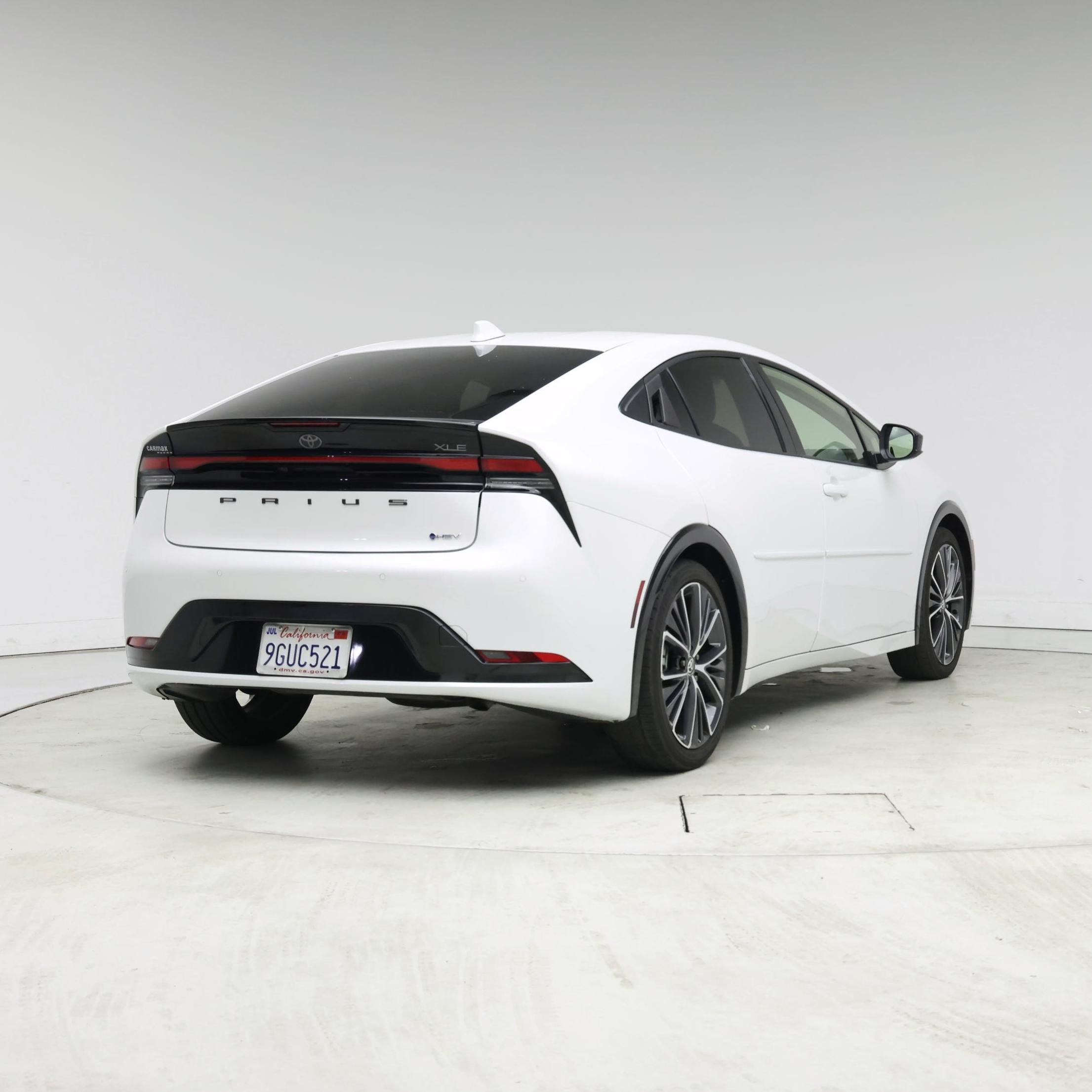 Thumbnail: 2023 Toyota Prius - 8