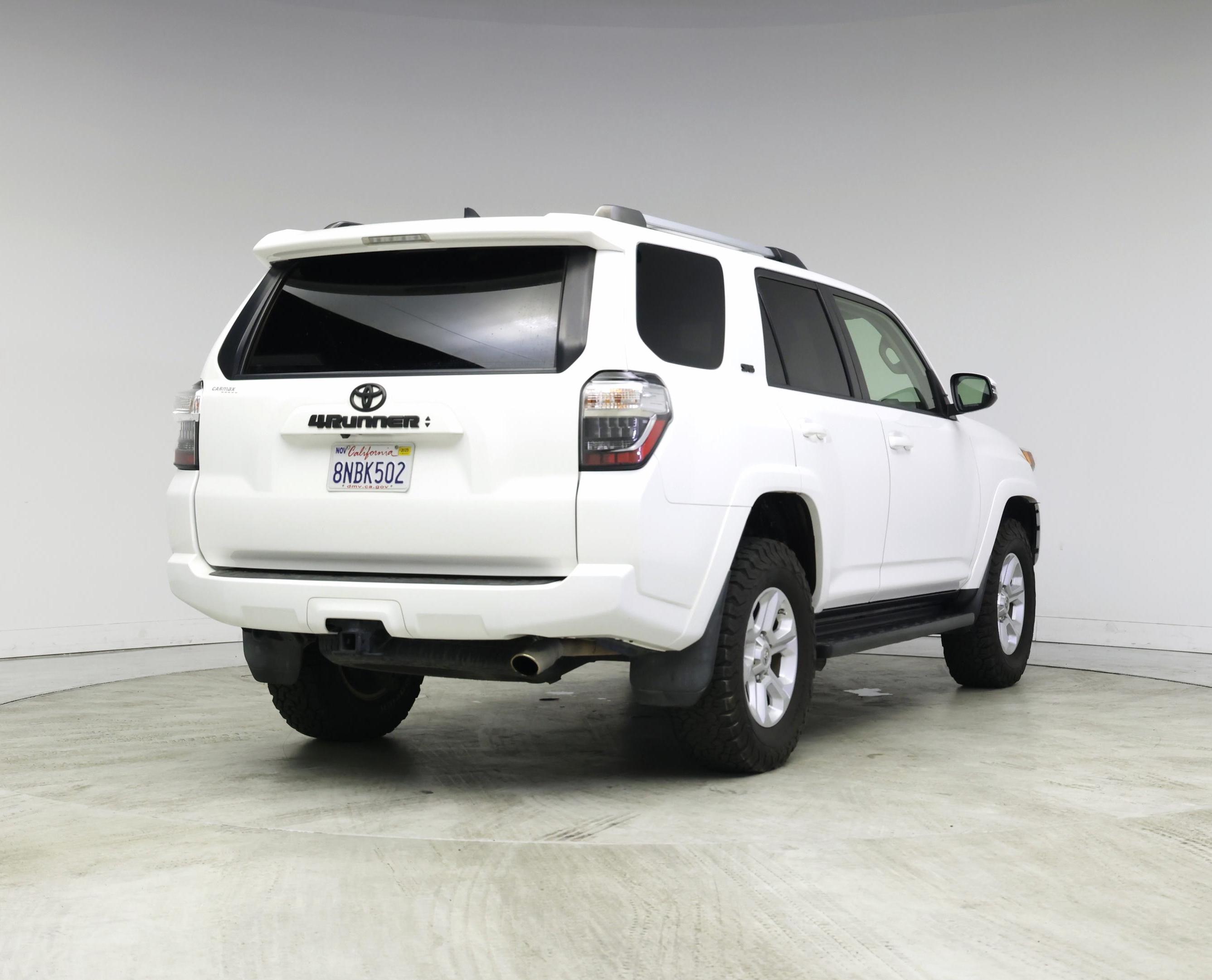 Thumbnail: 2020 Toyota 4Runner - 8