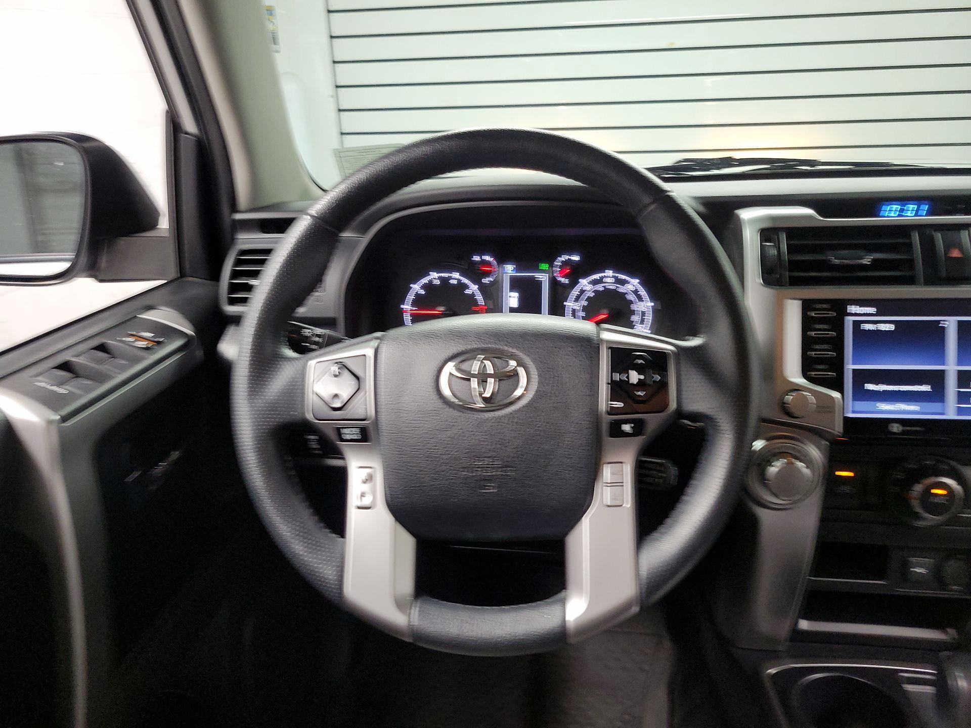 Thumbnail: 2021 Toyota 4Runner - 10