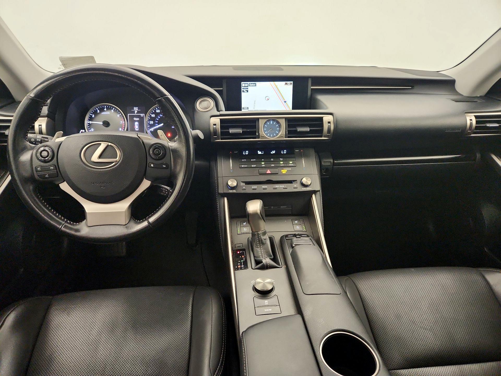 Thumbnail: 2015 Lexus IS - 9