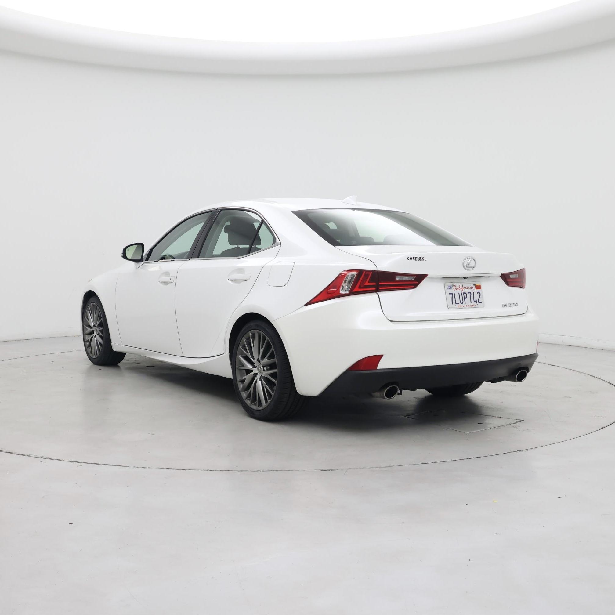 Thumbnail: 2015 Lexus IS - 2