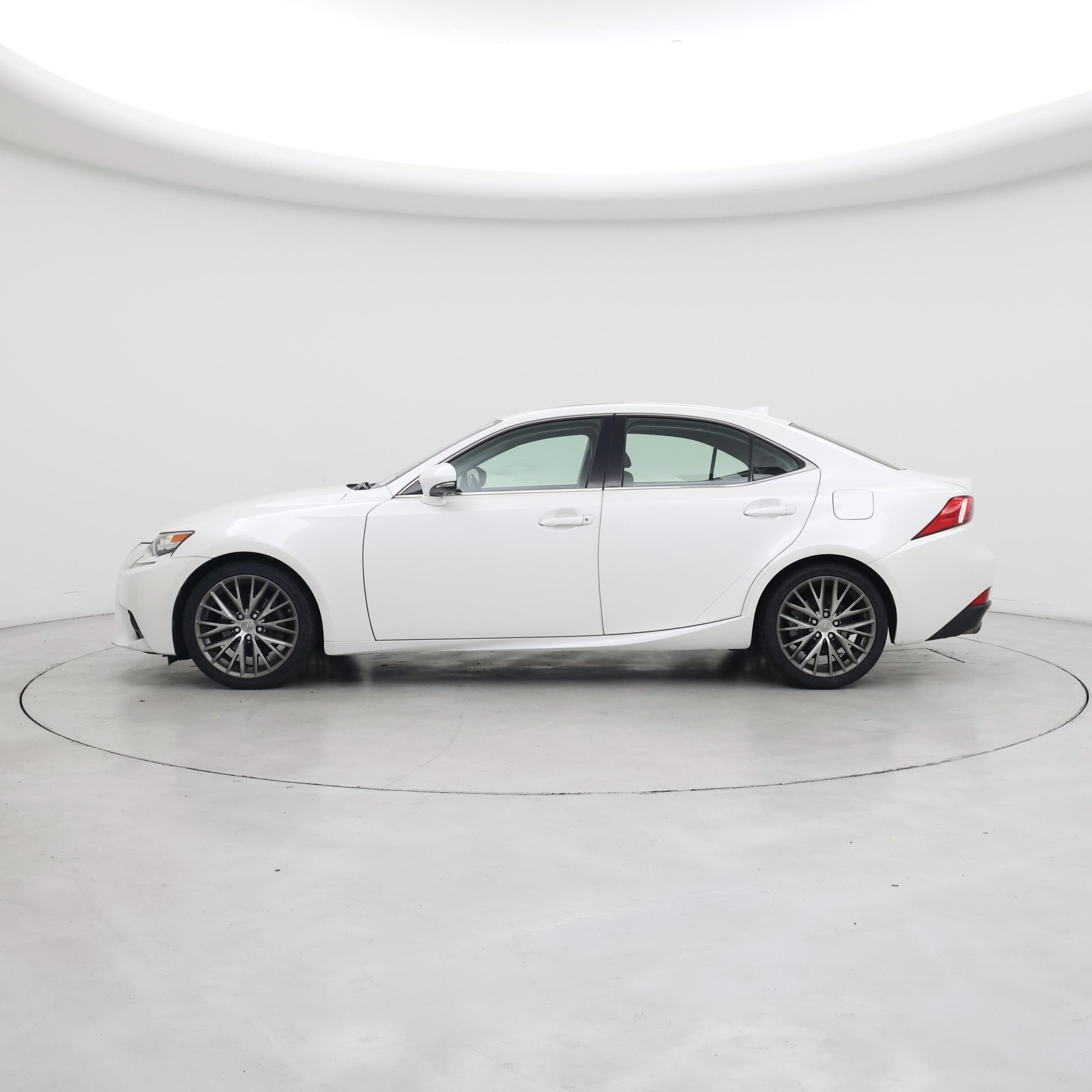 Thumbnail: 2015 Lexus IS - 3