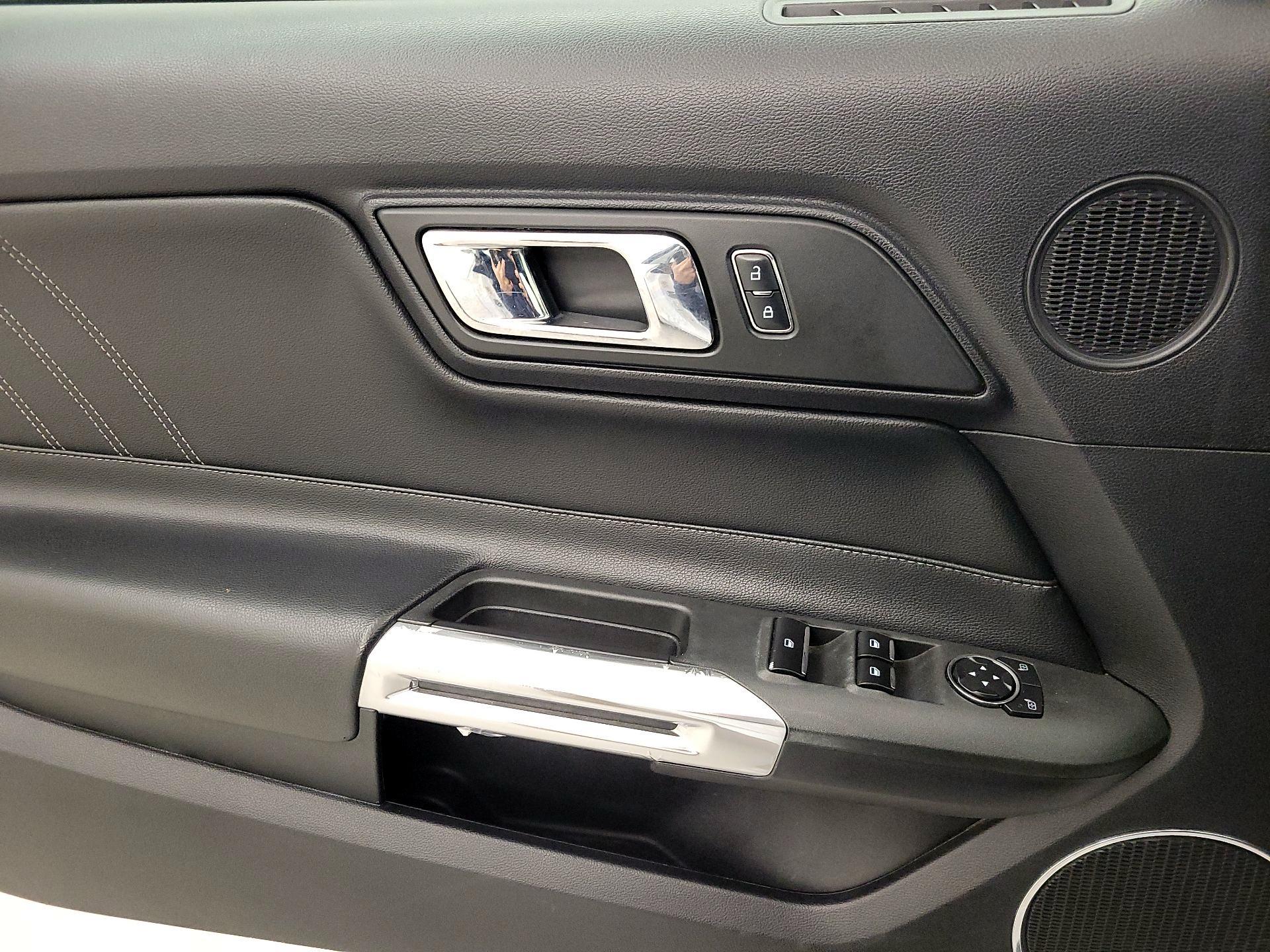 Thumbnail: 2016 Ford Mustang - 12