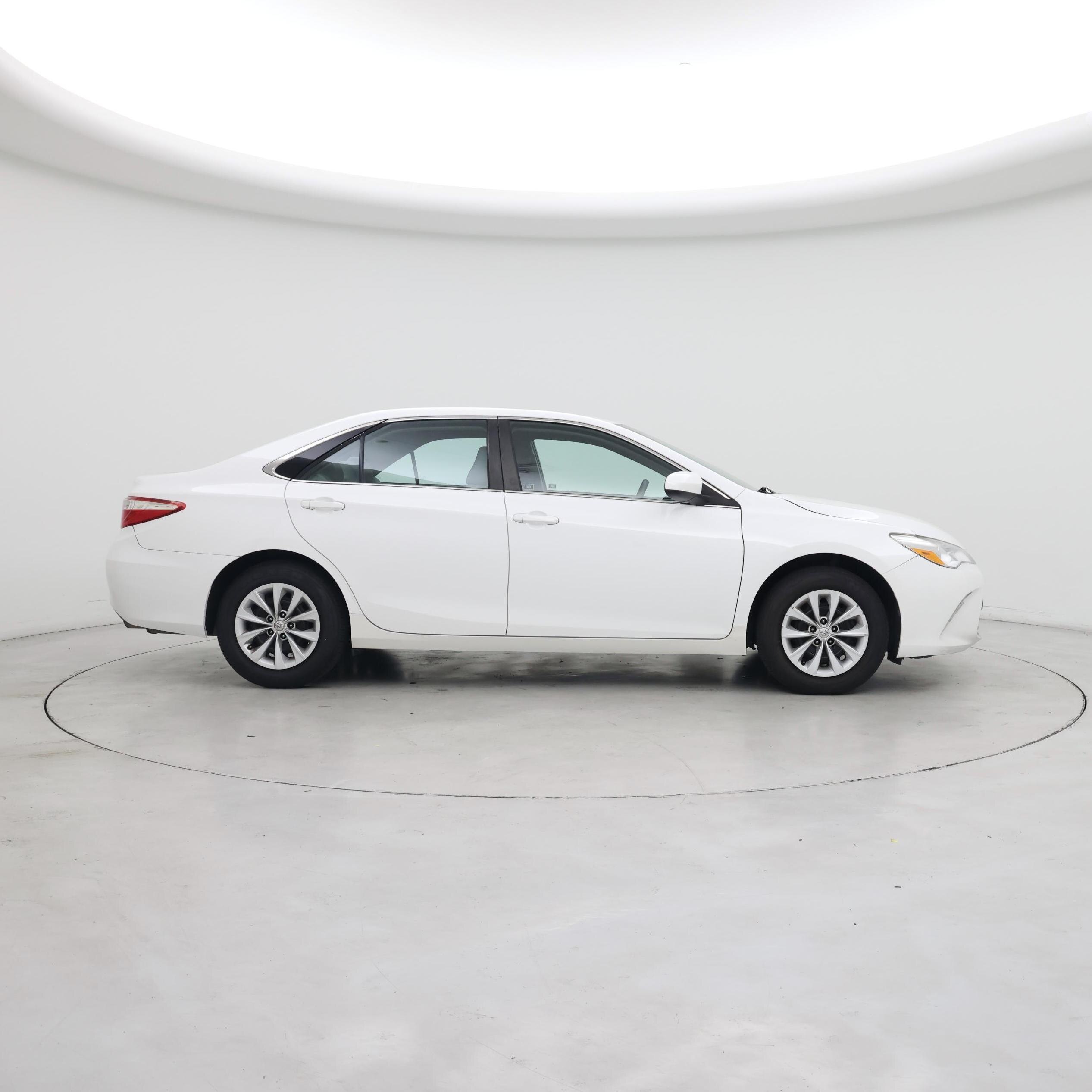 Thumbnail: 2017 Toyota Camry - 7
