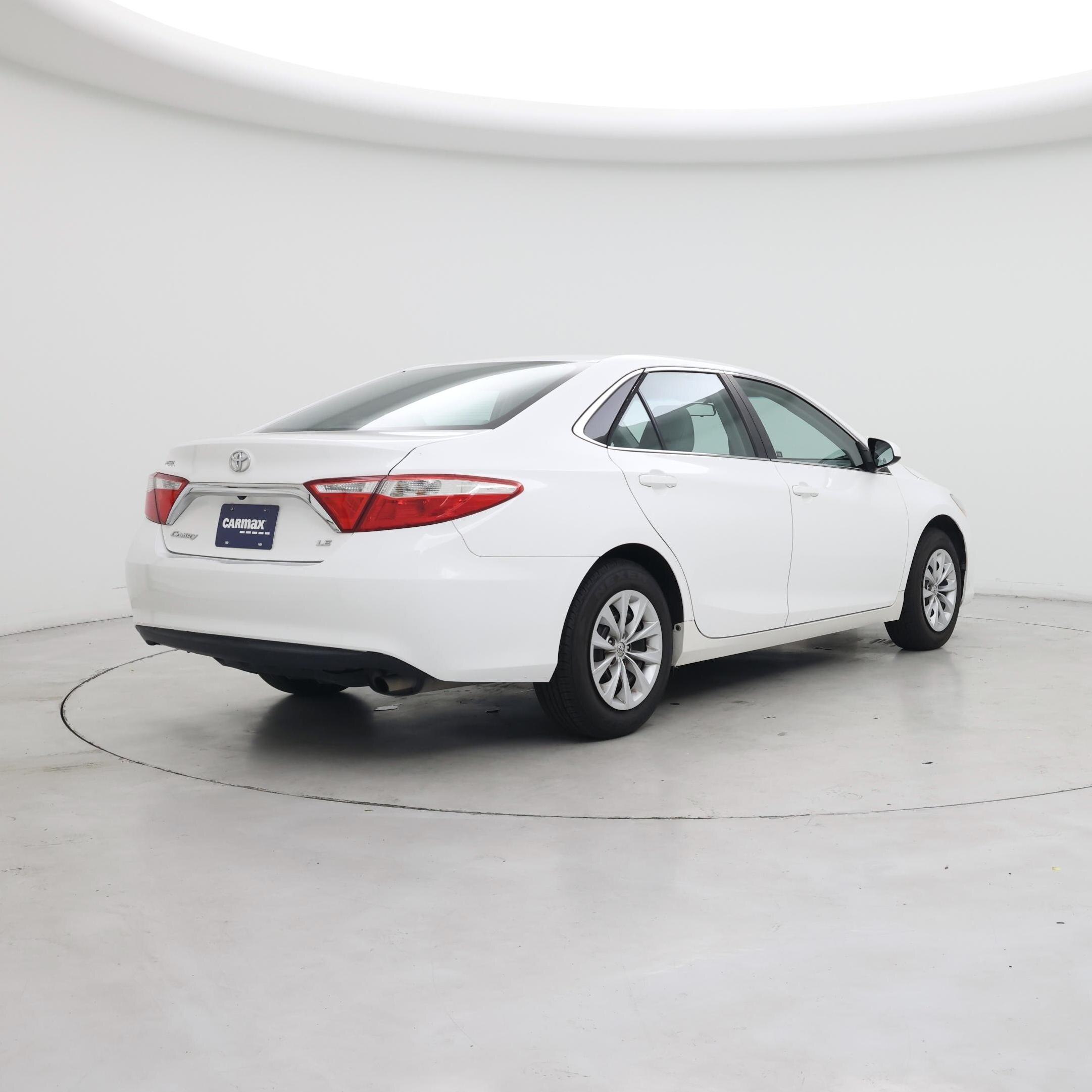 Thumbnail: 2017 Toyota Camry - 8
