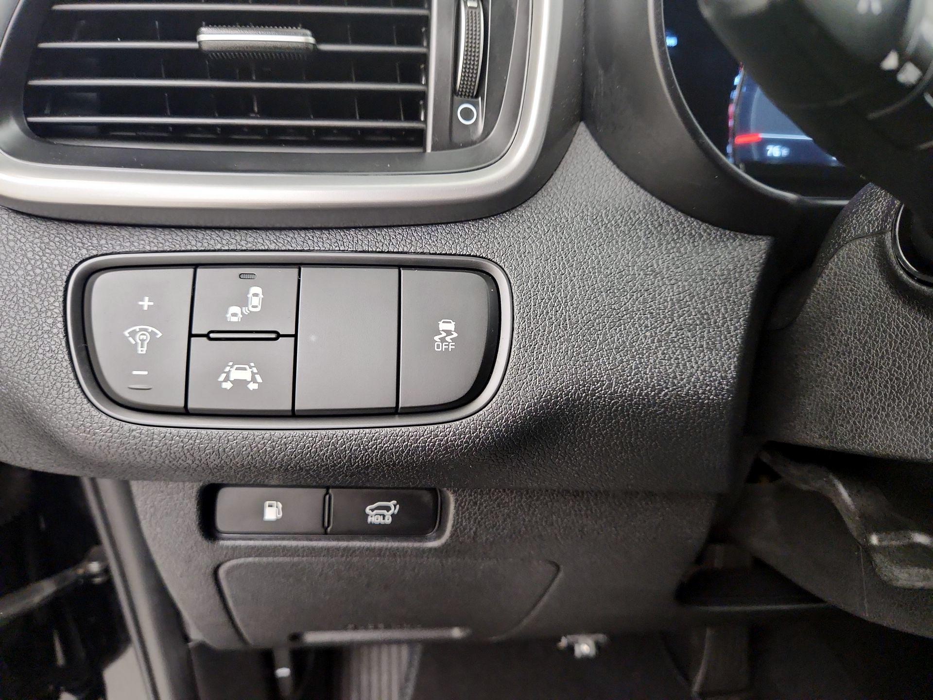 Thumbnail: 2019 Kia Sorento - 13