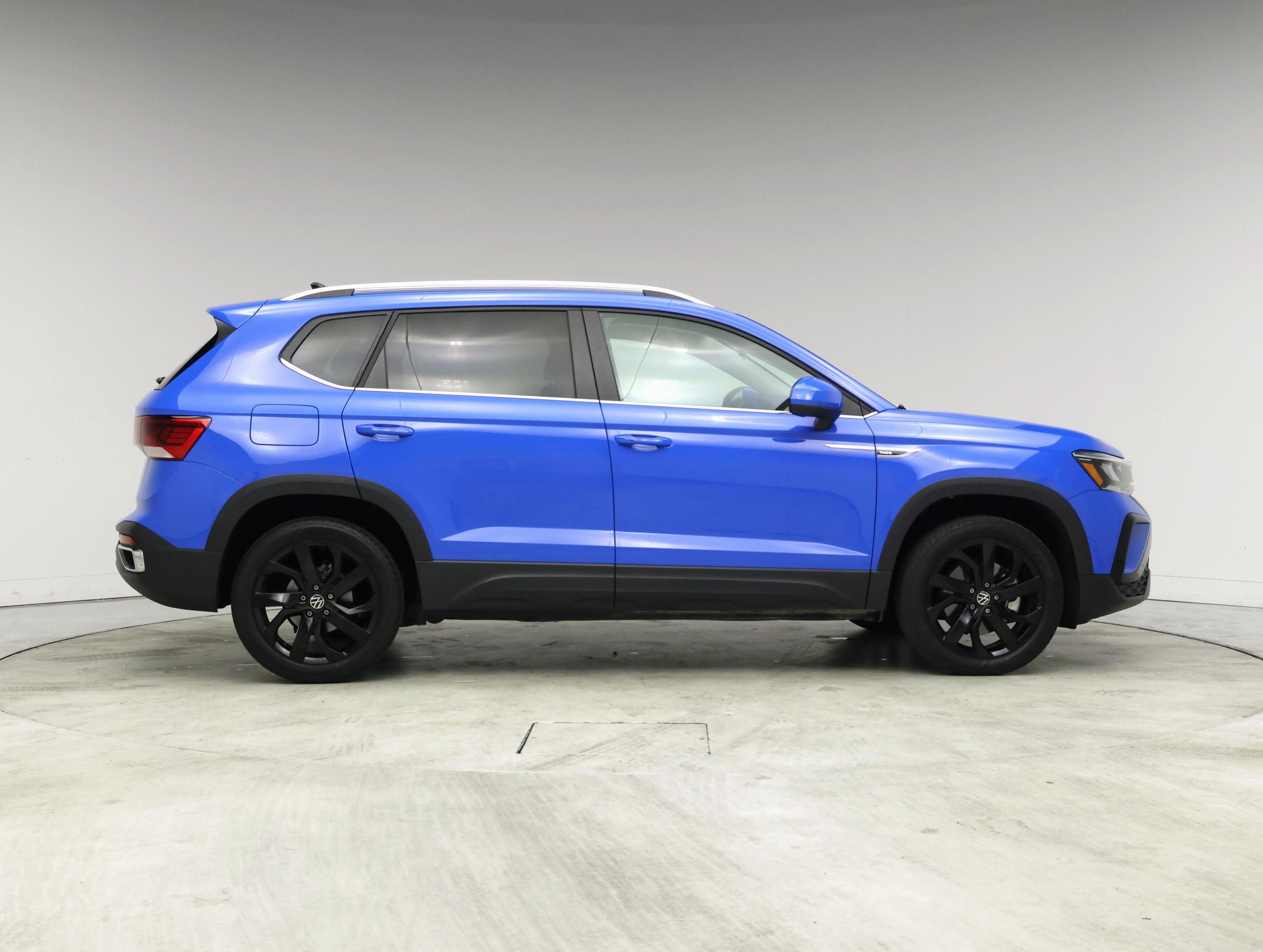 Thumbnail: 2022 Volkswagen Taos - 7
