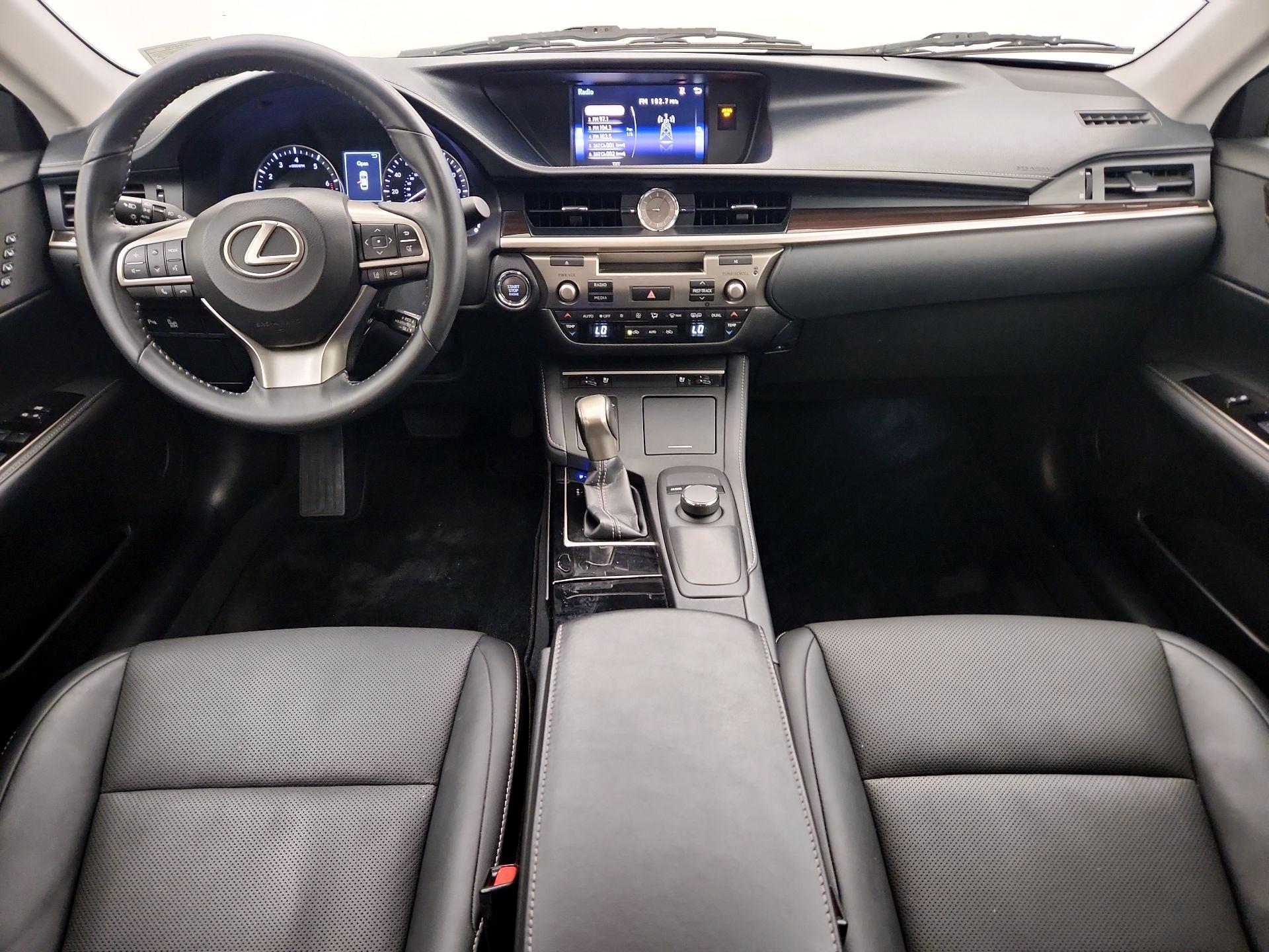 Thumbnail: 2018 Lexus ES - 9