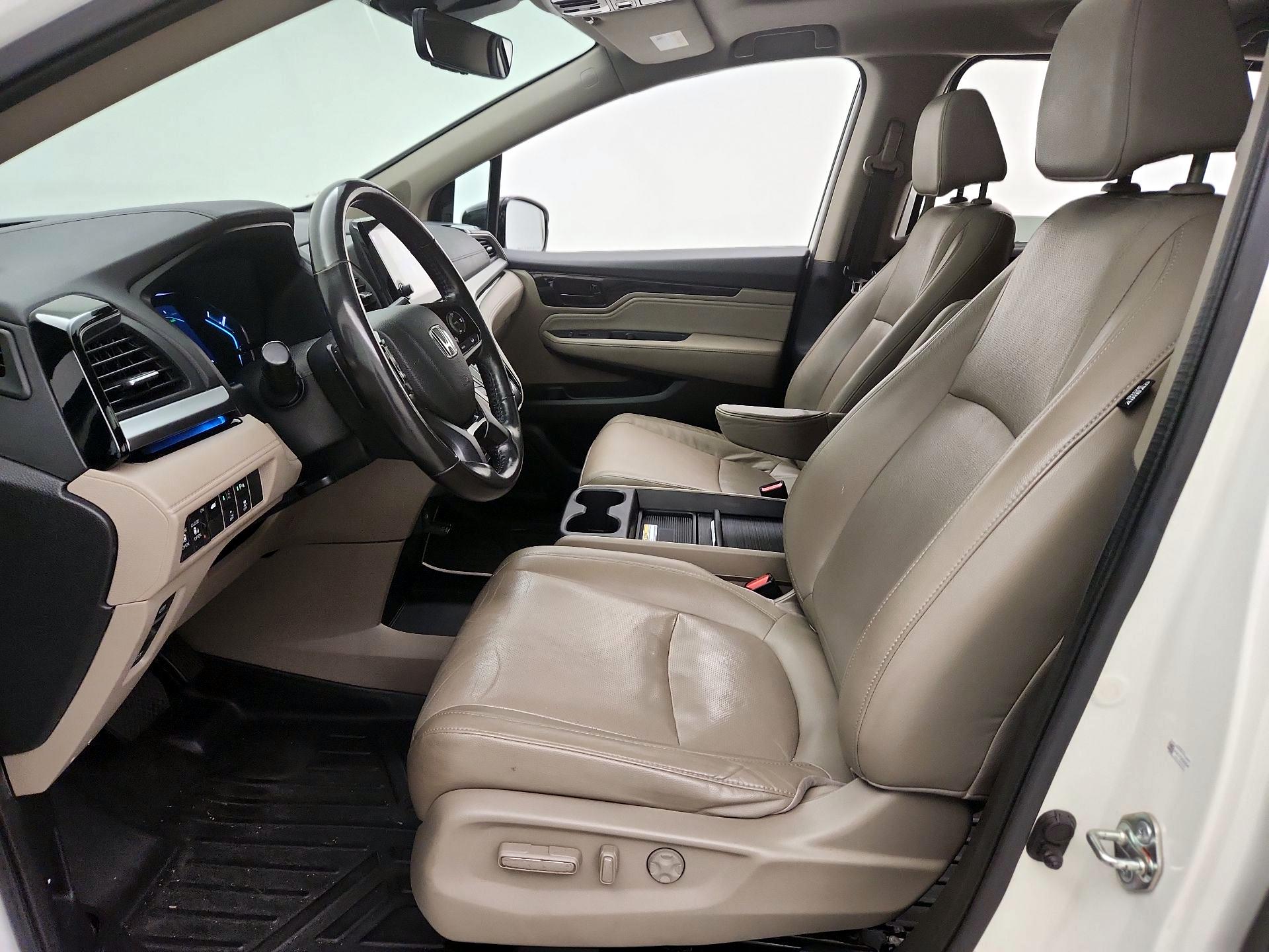 Thumbnail: 2019 Honda Odyssey - 11
