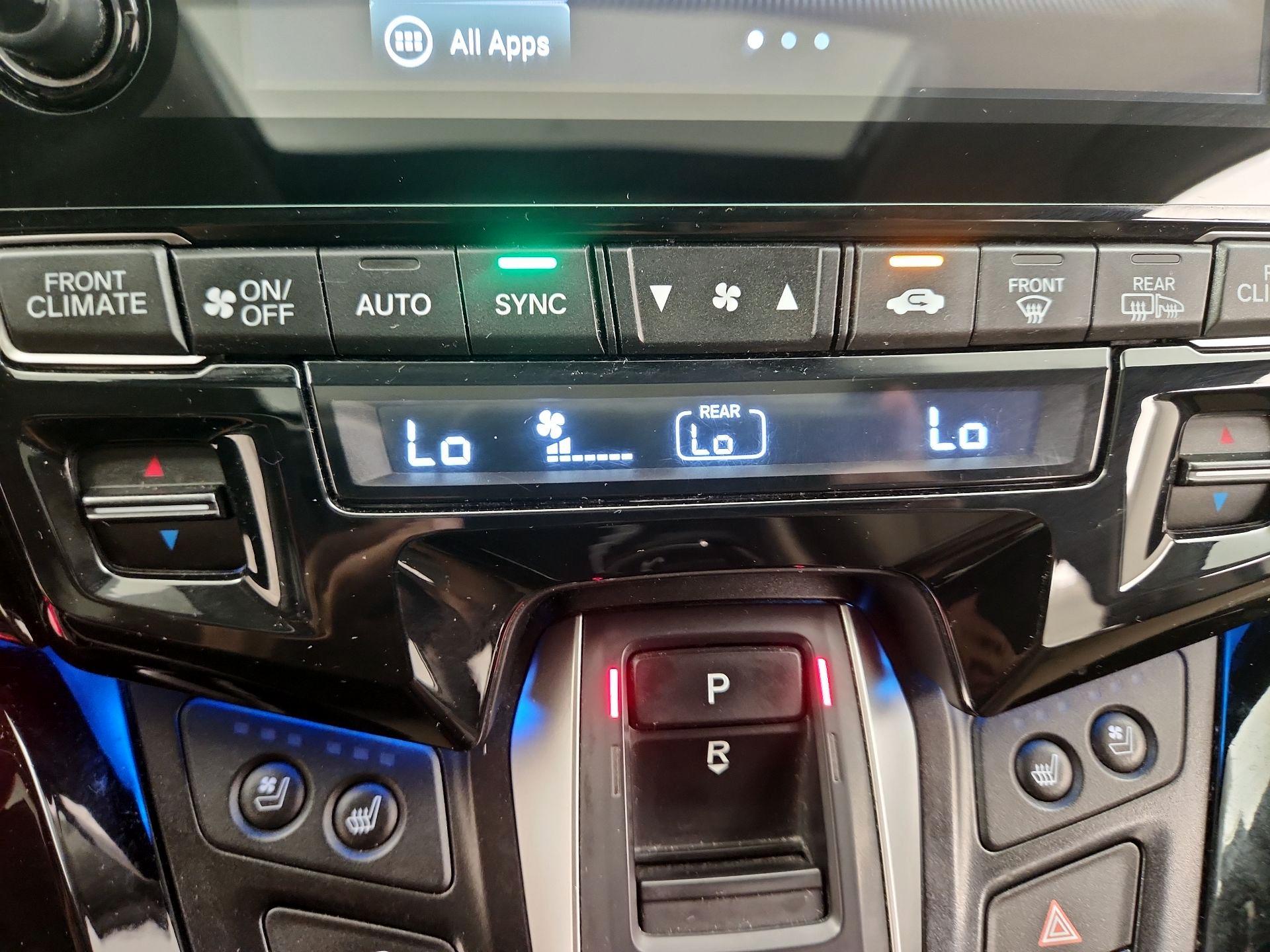 Thumbnail: 2019 Honda Odyssey - 17