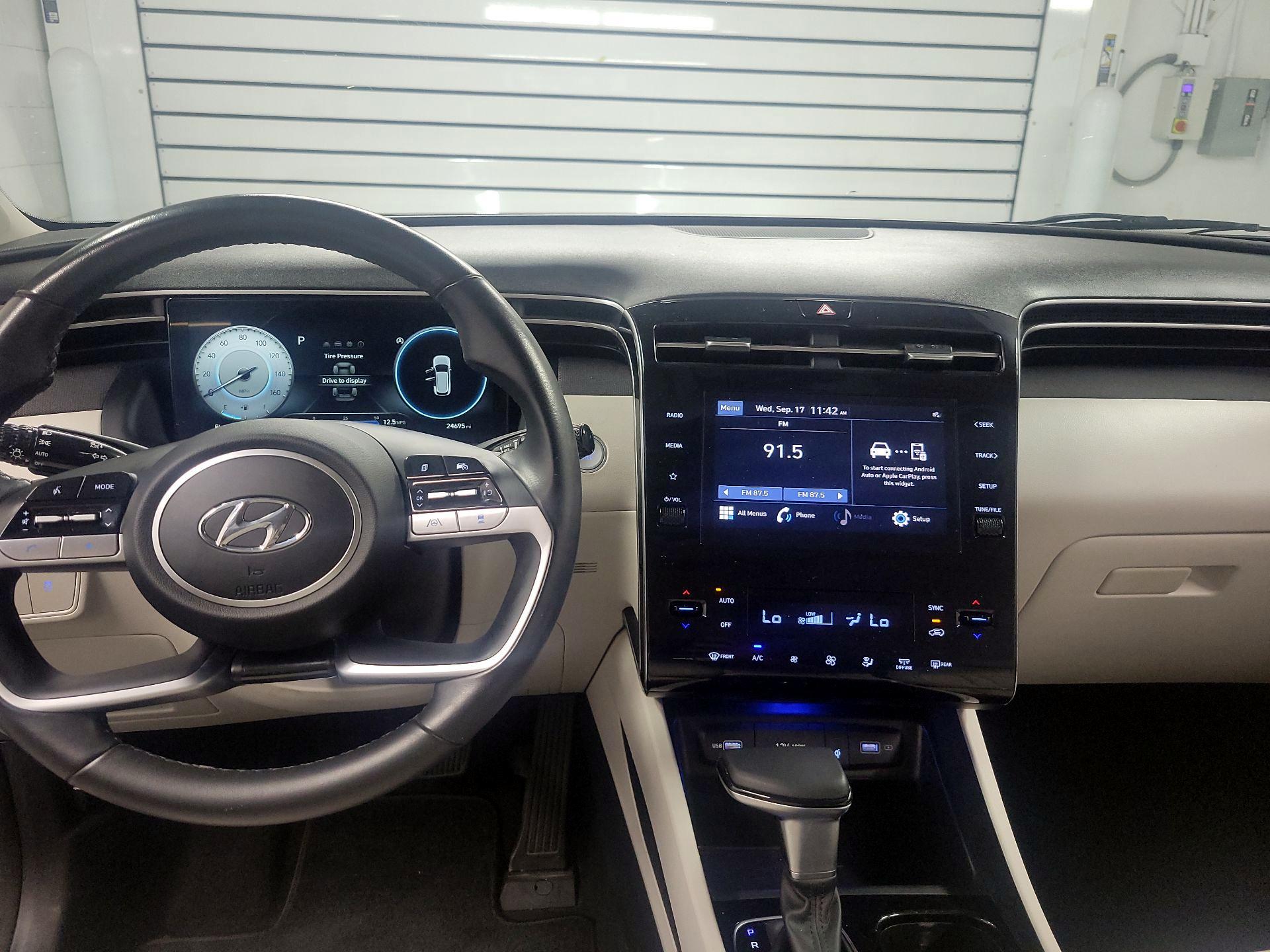 Thumbnail: 2023 Hyundai Tucson - 9