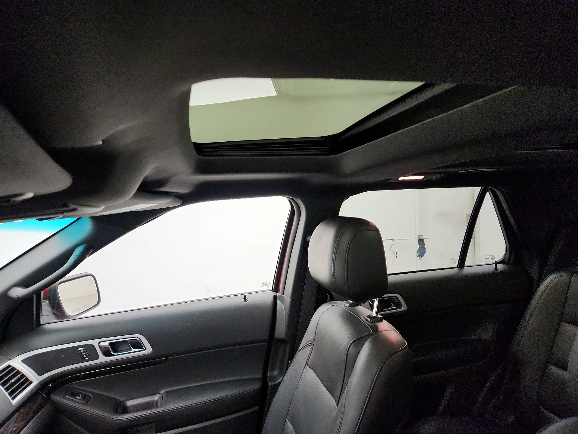 Thumbnail: 2014 Ford Explorer - 19