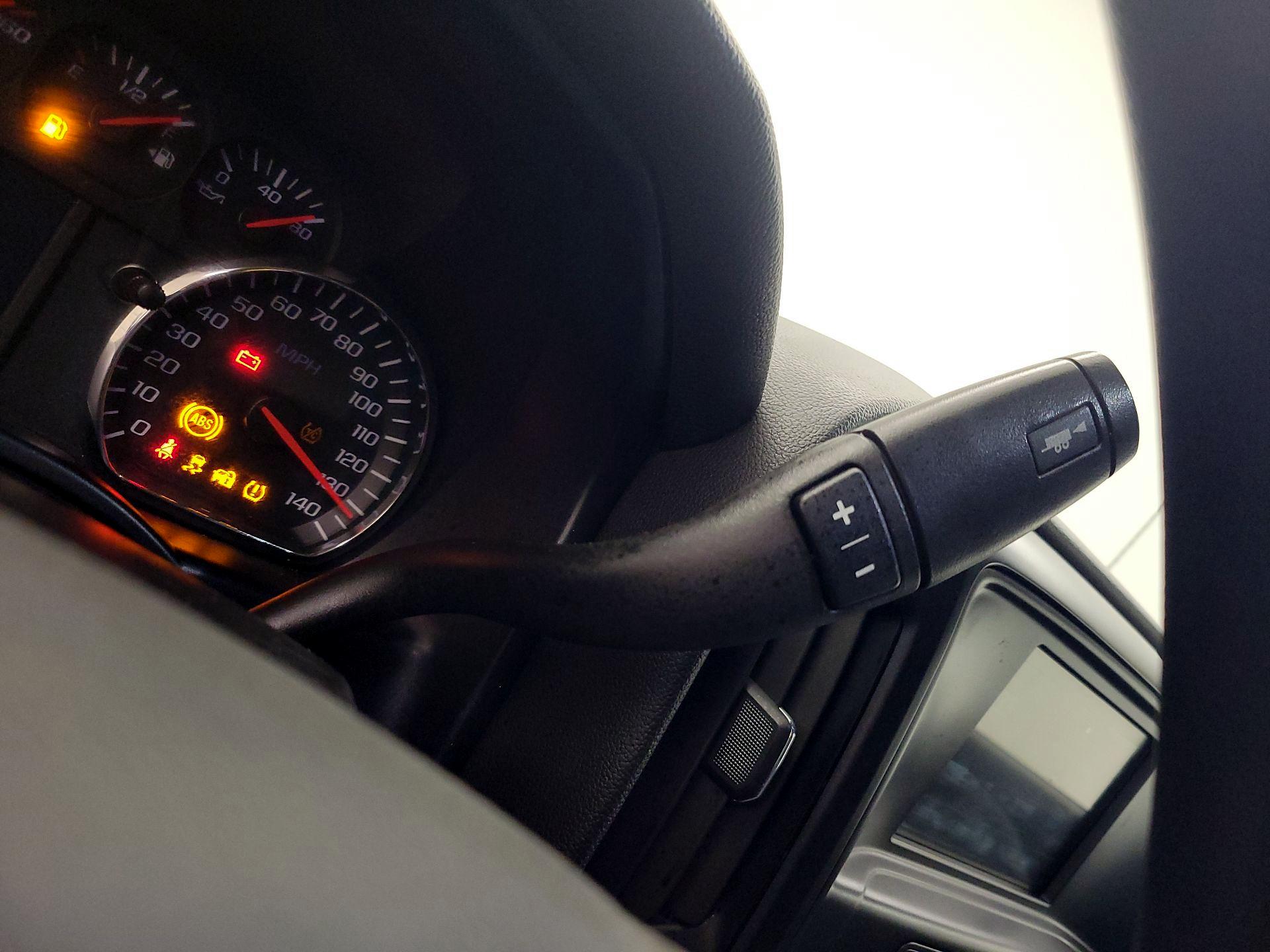 Thumbnail: 2019 Chevrolet Silverado 1500 - 17