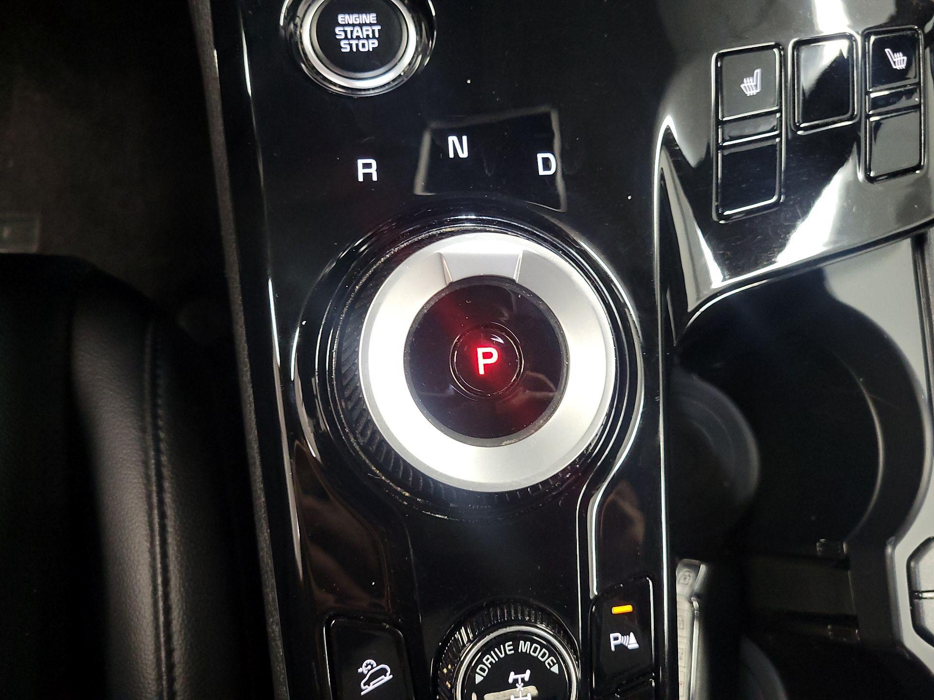 Thumbnail: 2023 Kia Sportage - 16