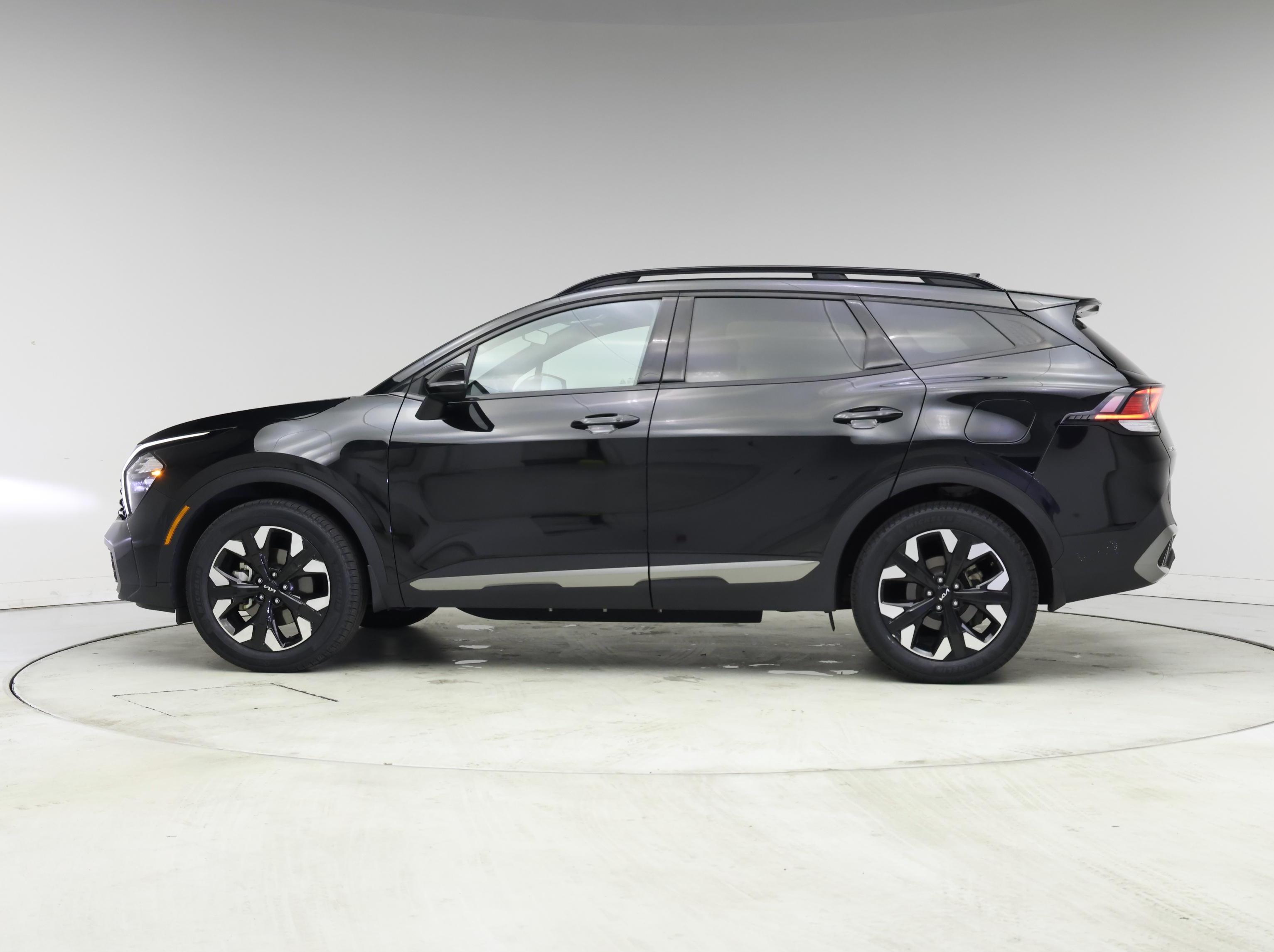 Thumbnail: 2023 Kia Sportage - 3