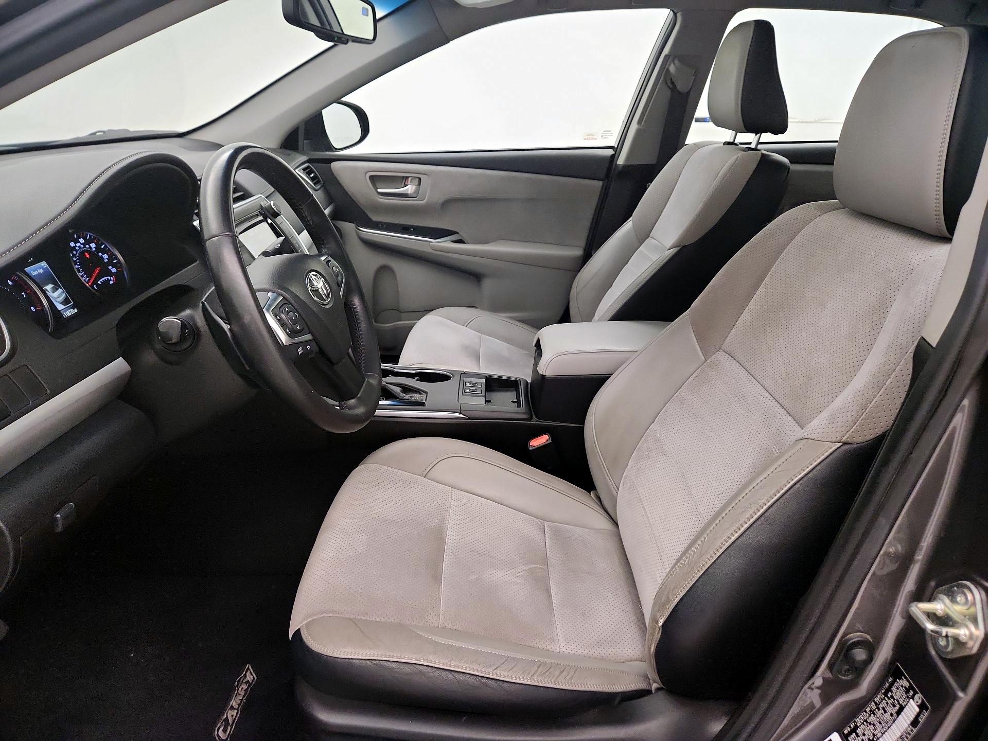 Thumbnail: 2015 Toyota Camry - 11