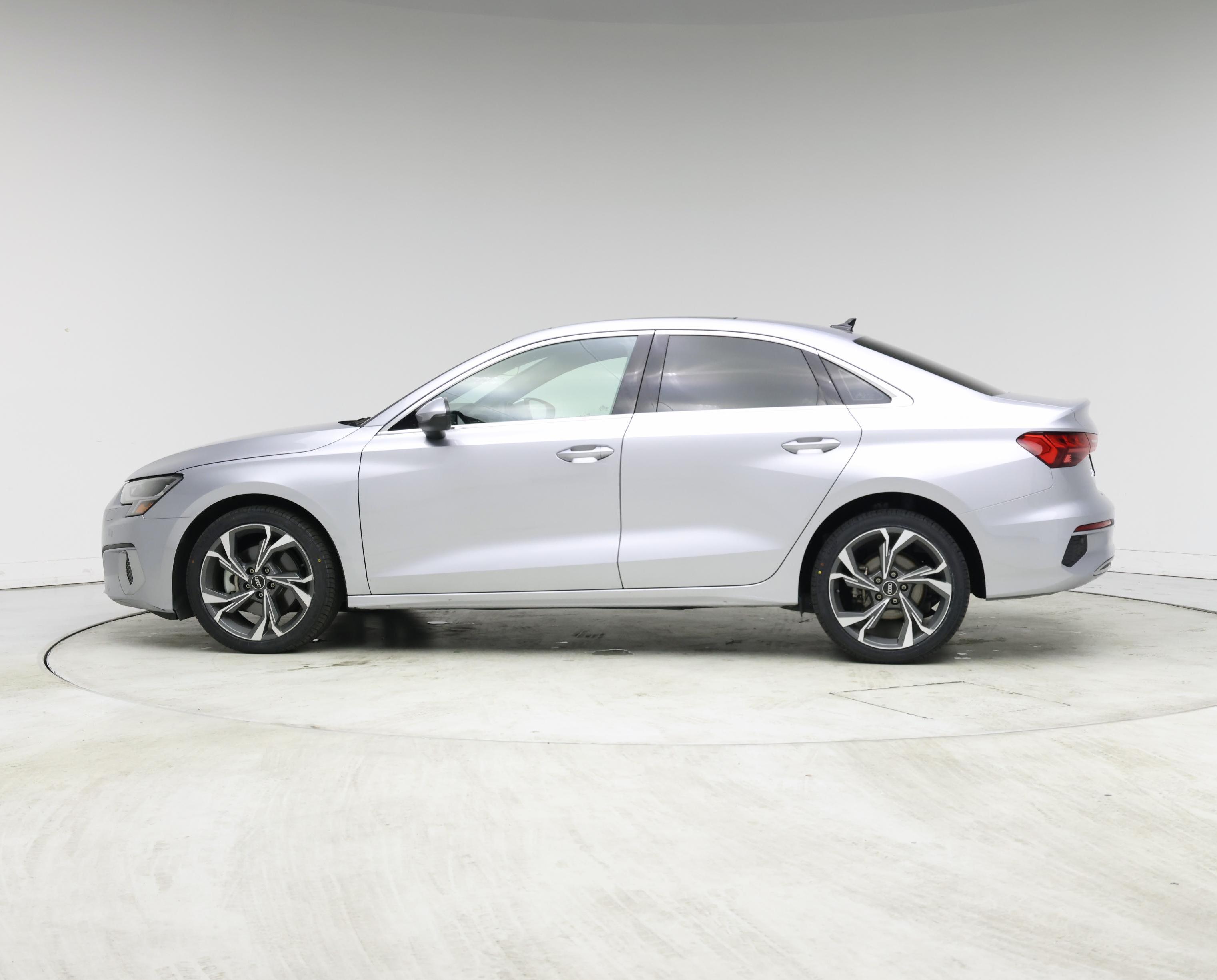 Thumbnail: 2022 Audi A3 - 3