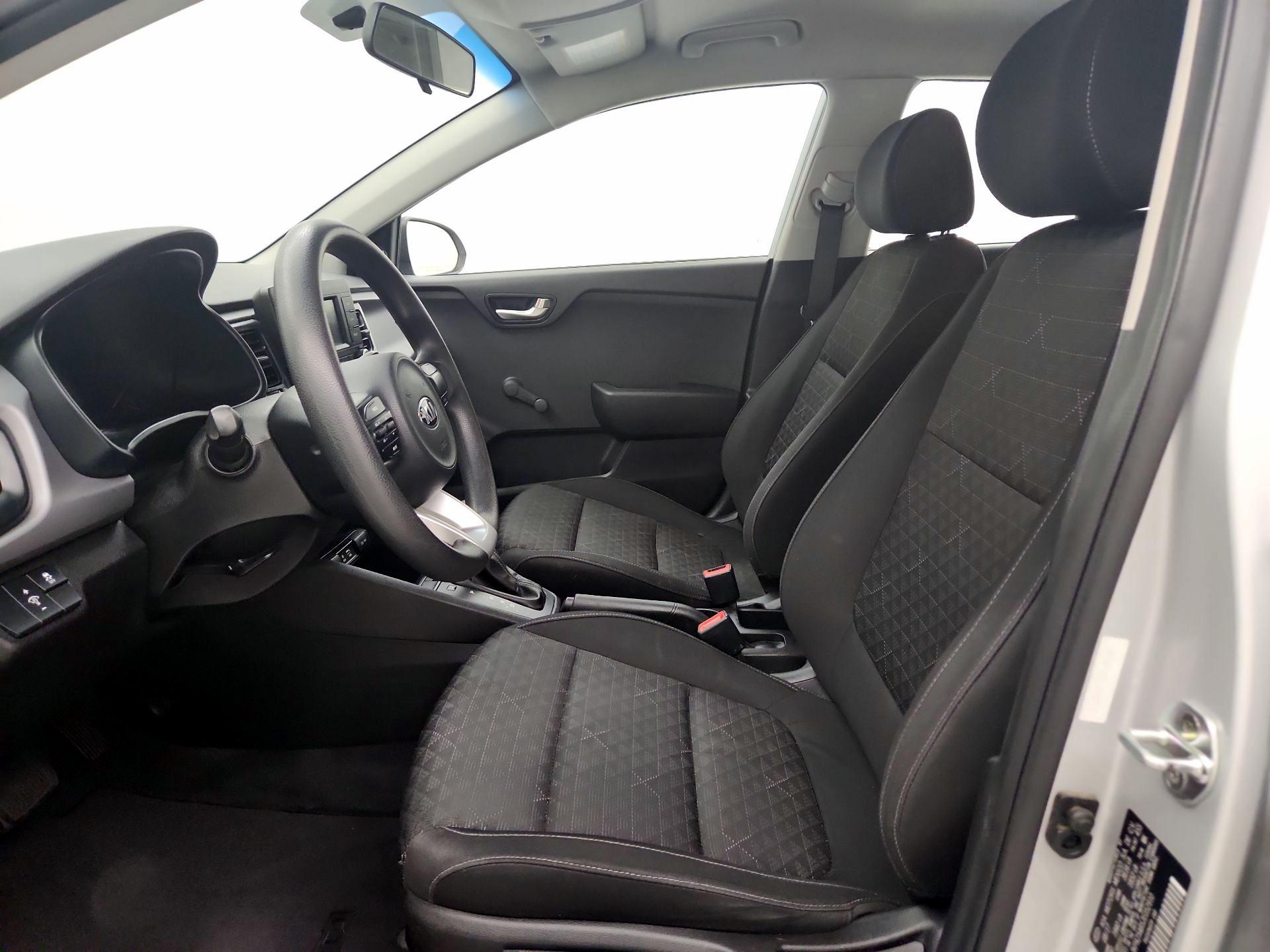 Thumbnail: 2018 Kia Rio5 - 11