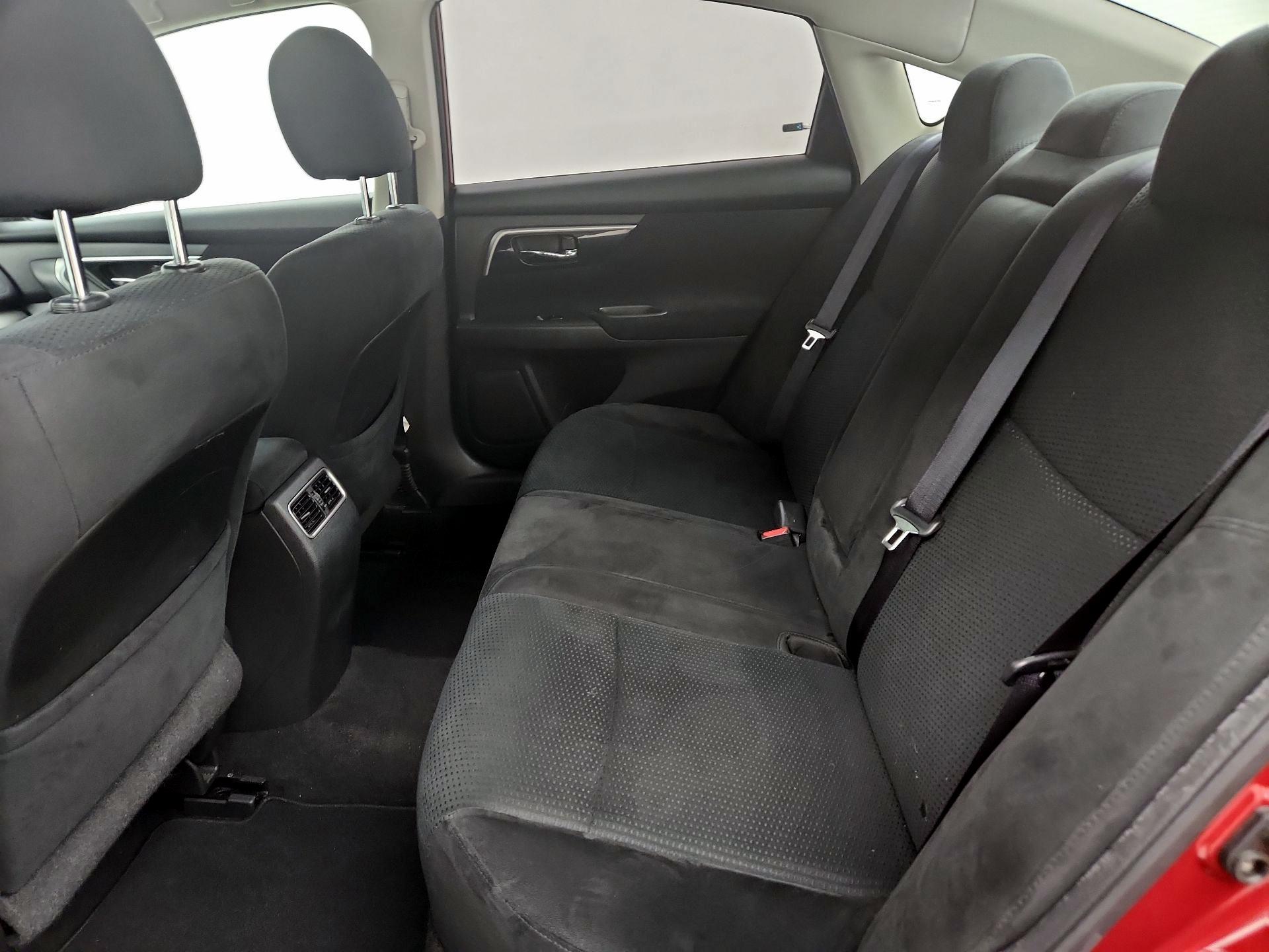Thumbnail: 2014 Nissan Altima - 20