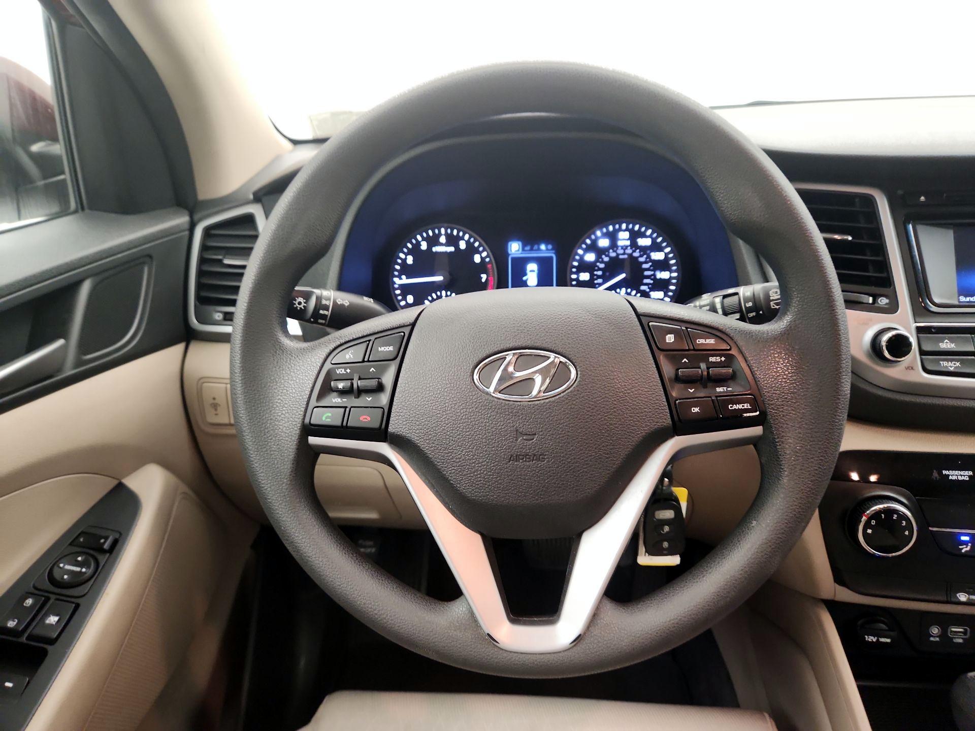 Thumbnail: 2018 Hyundai Tucson - 10