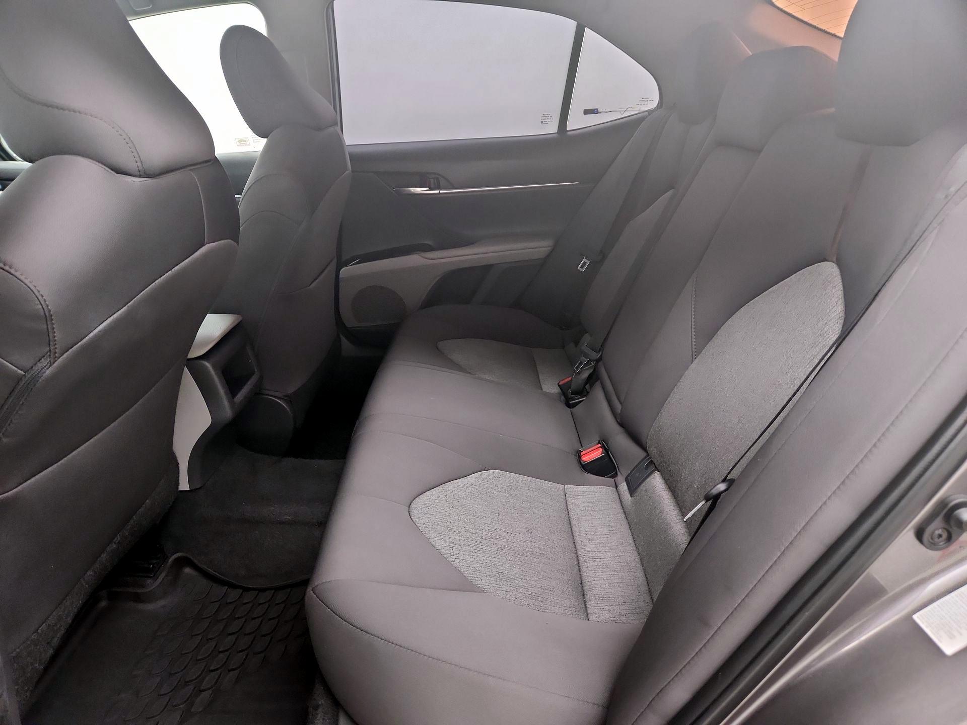 Thumbnail: 2018 Toyota Camry - 19