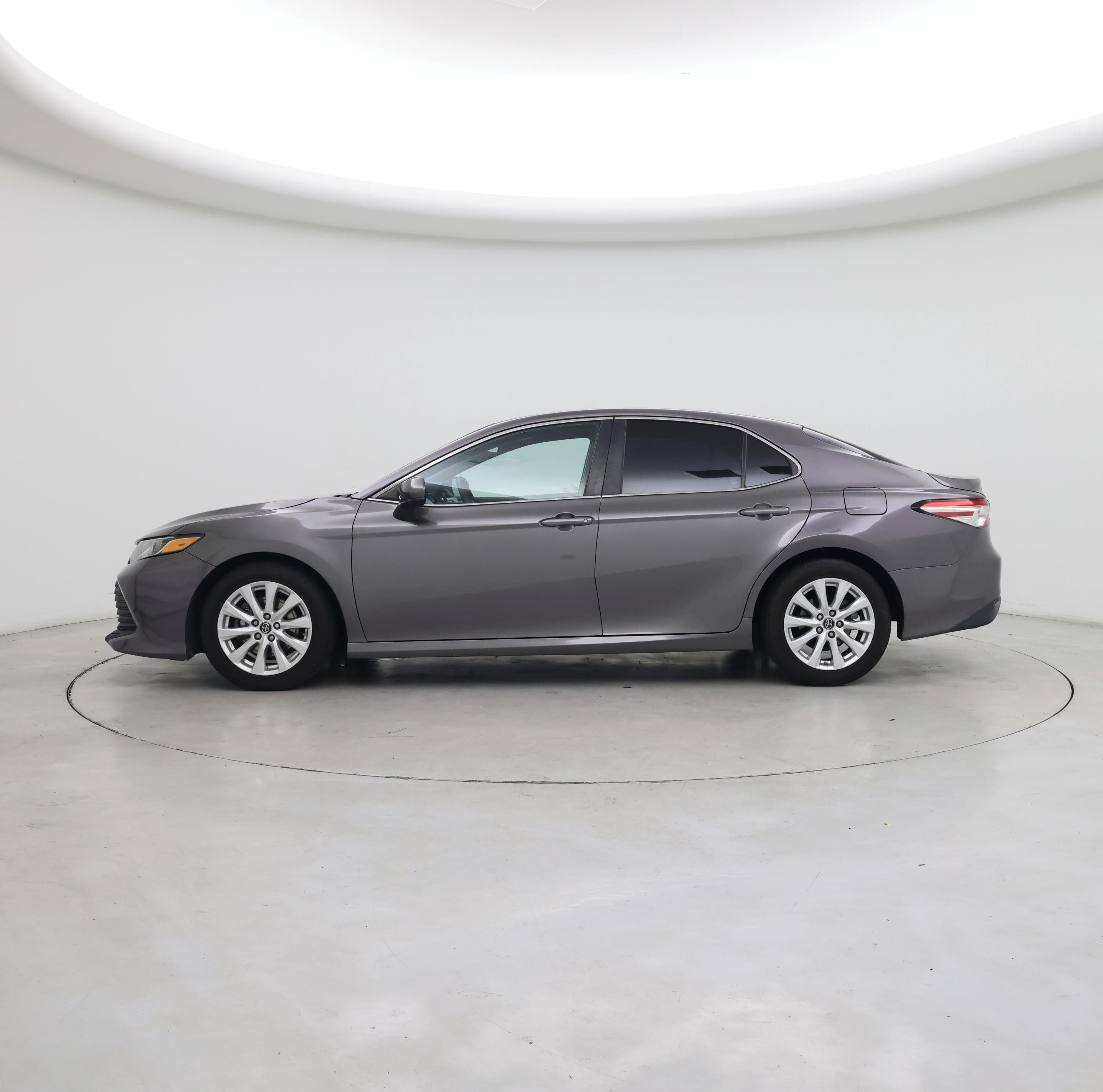 Thumbnail: 2018 Toyota Camry - 3