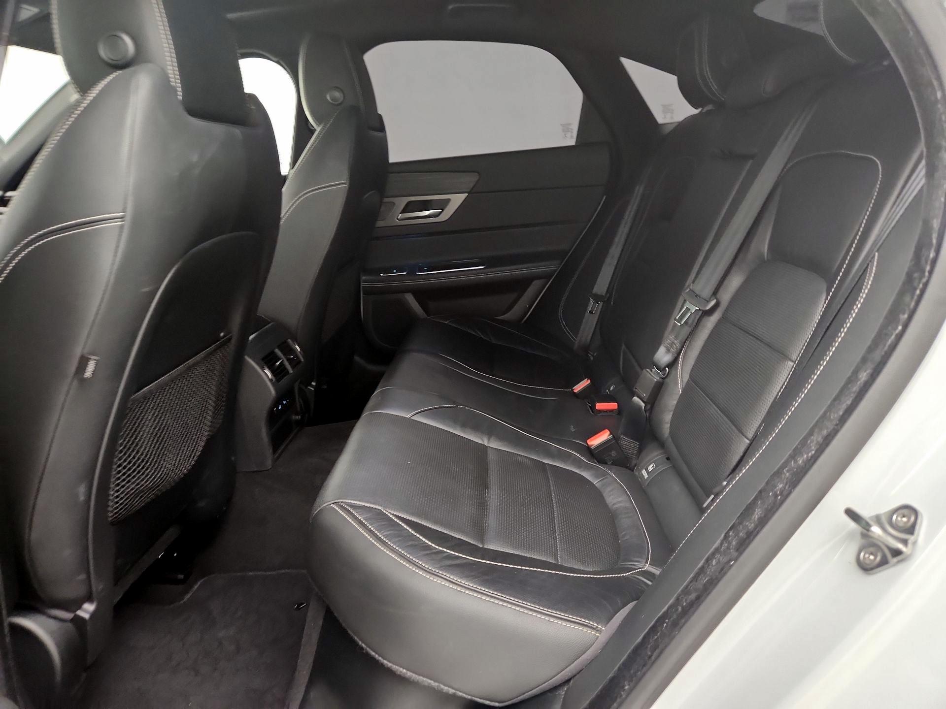 Thumbnail: 2016 Jaguar XF - 19