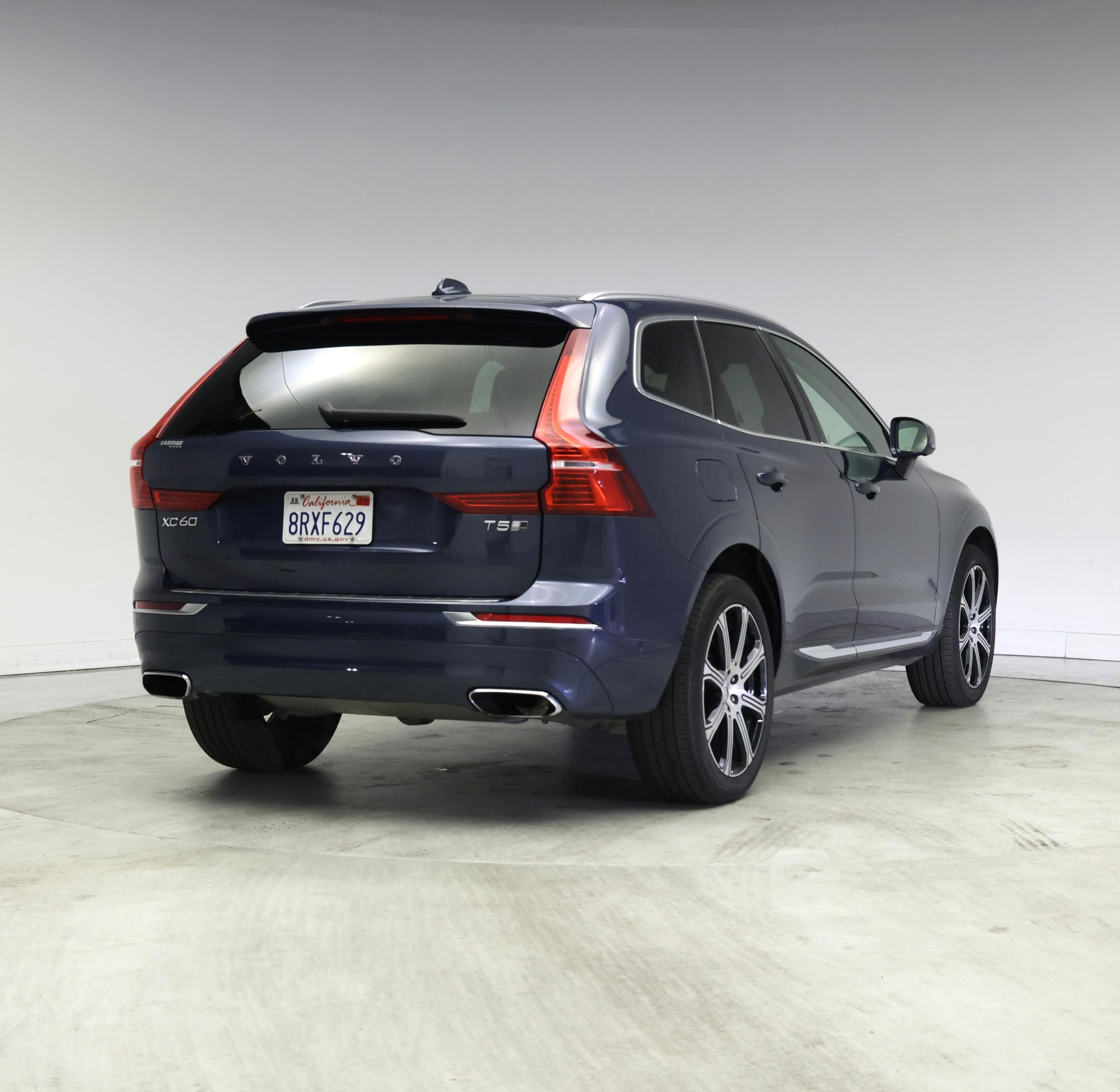 Thumbnail: 2020 Volvo XC60 - 8