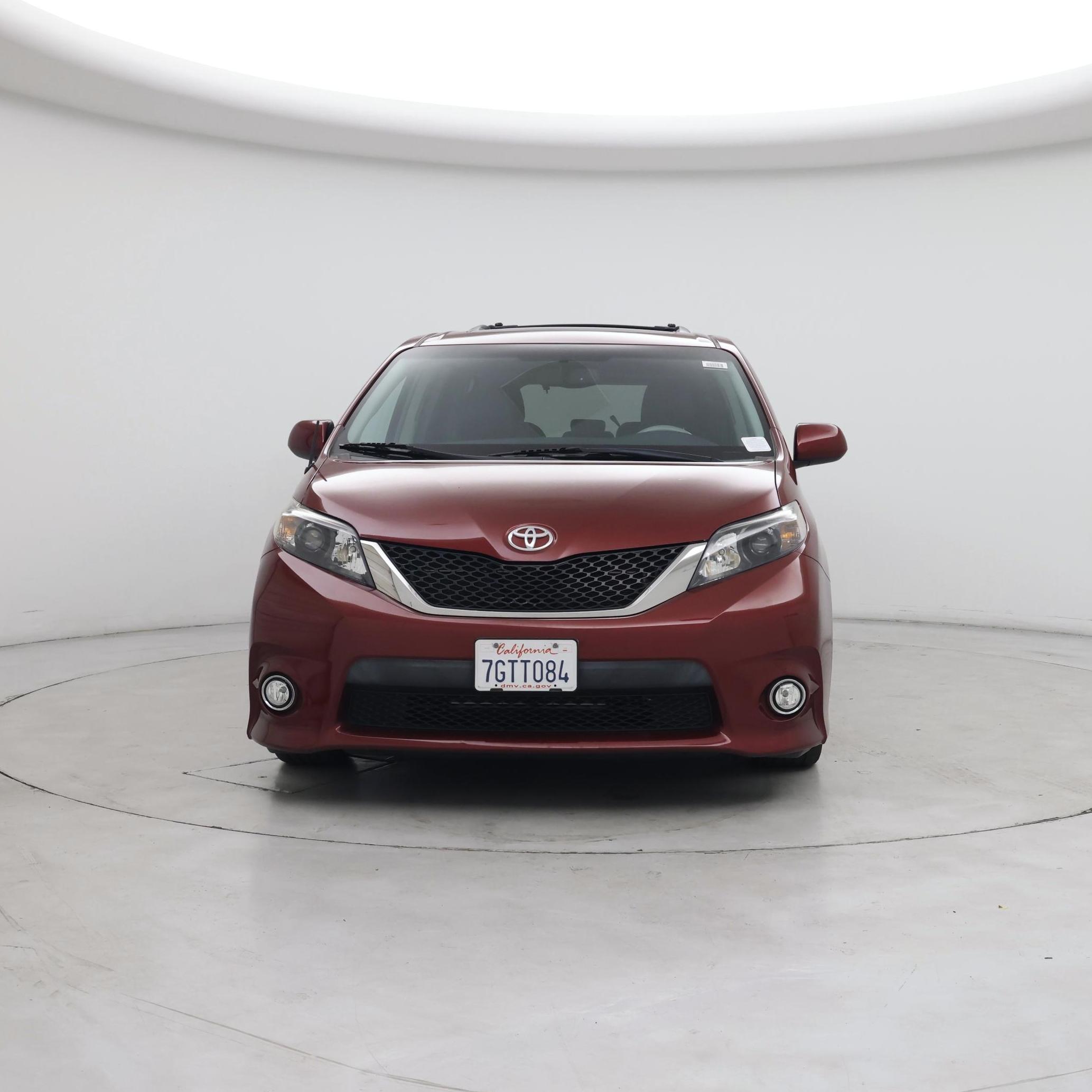 Thumbnail: 2014 Toyota Sienna - 5
