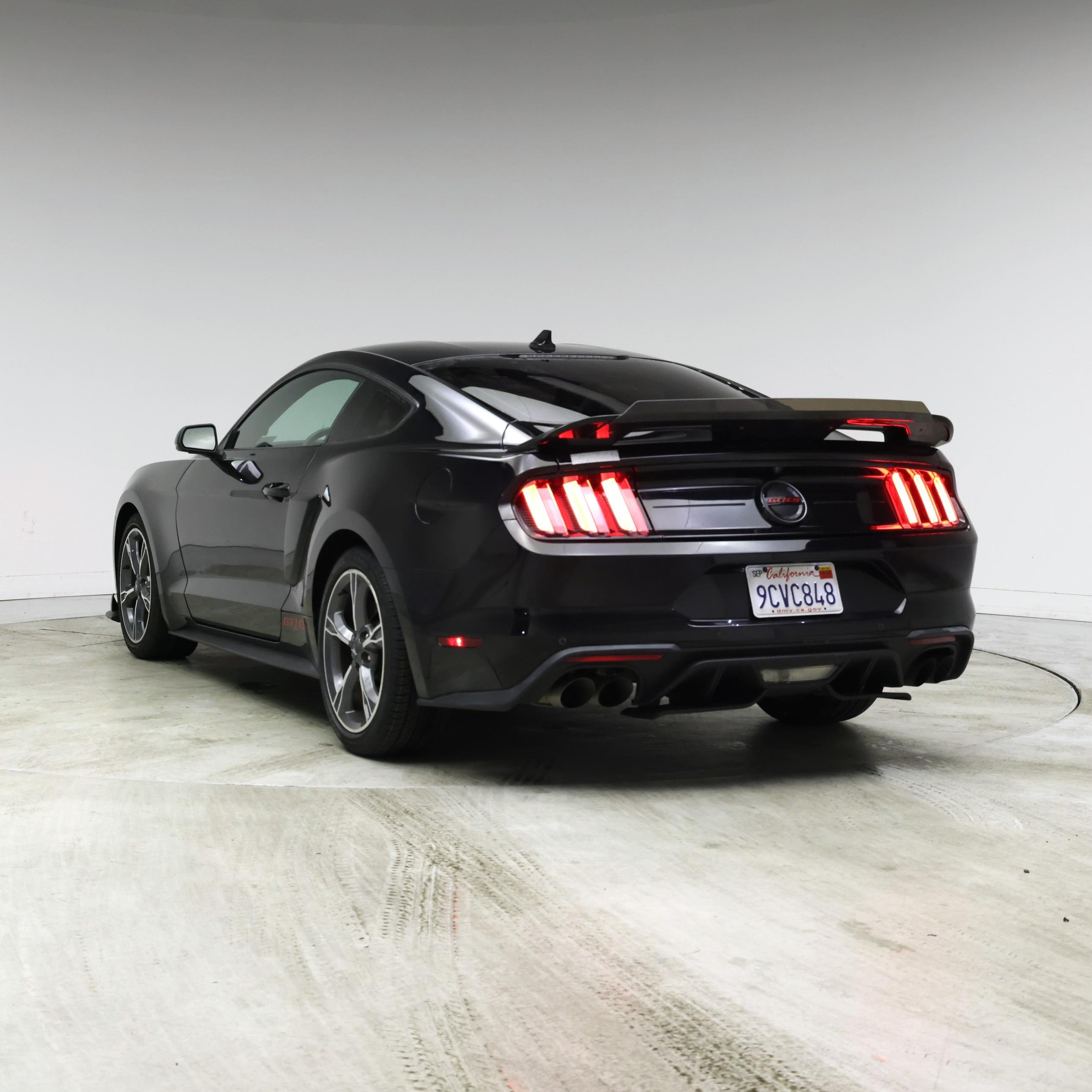 Thumbnail: 2022 Ford Mustang - 2