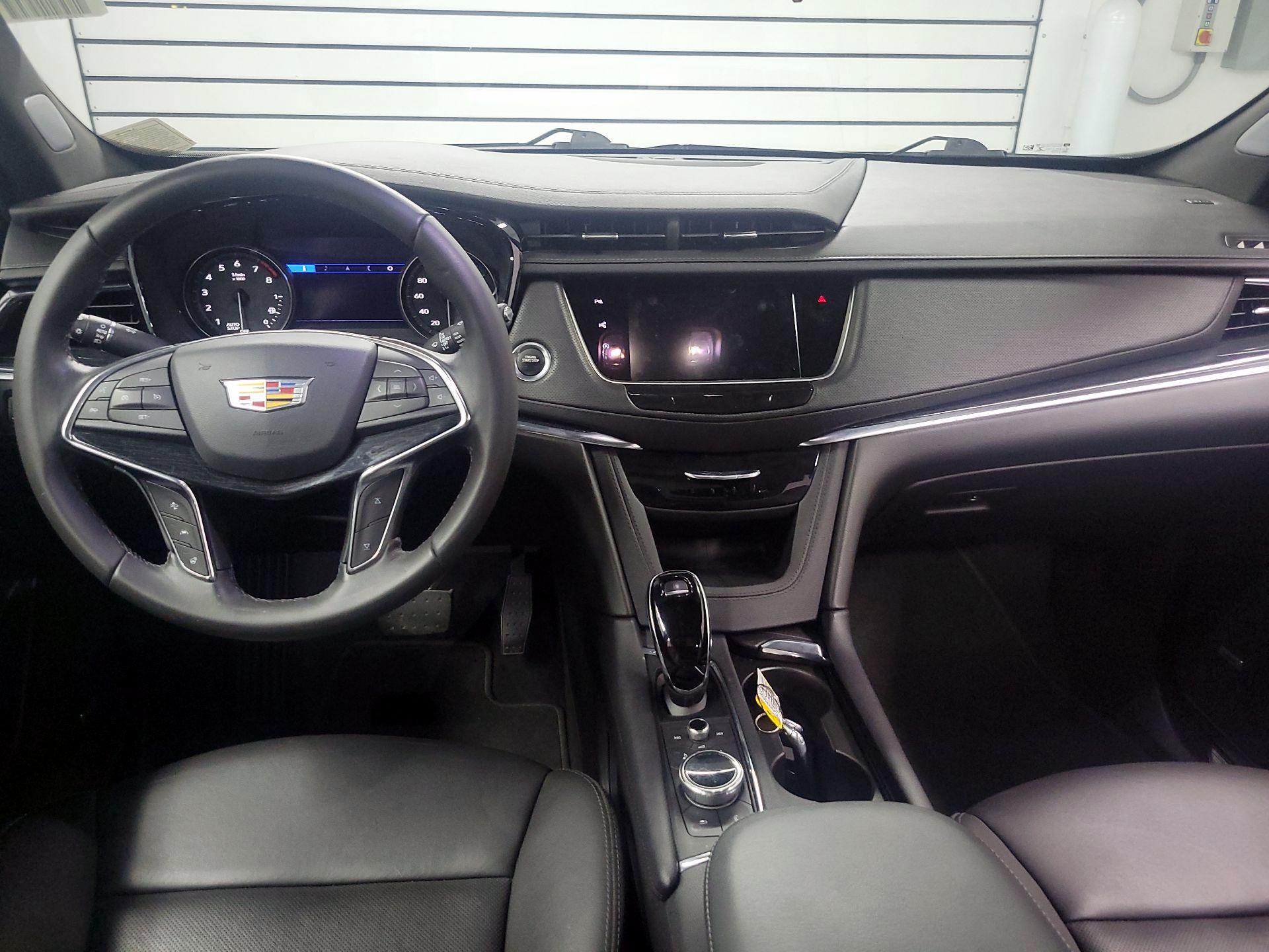 Thumbnail: 2020 Cadillac XT5 - 9