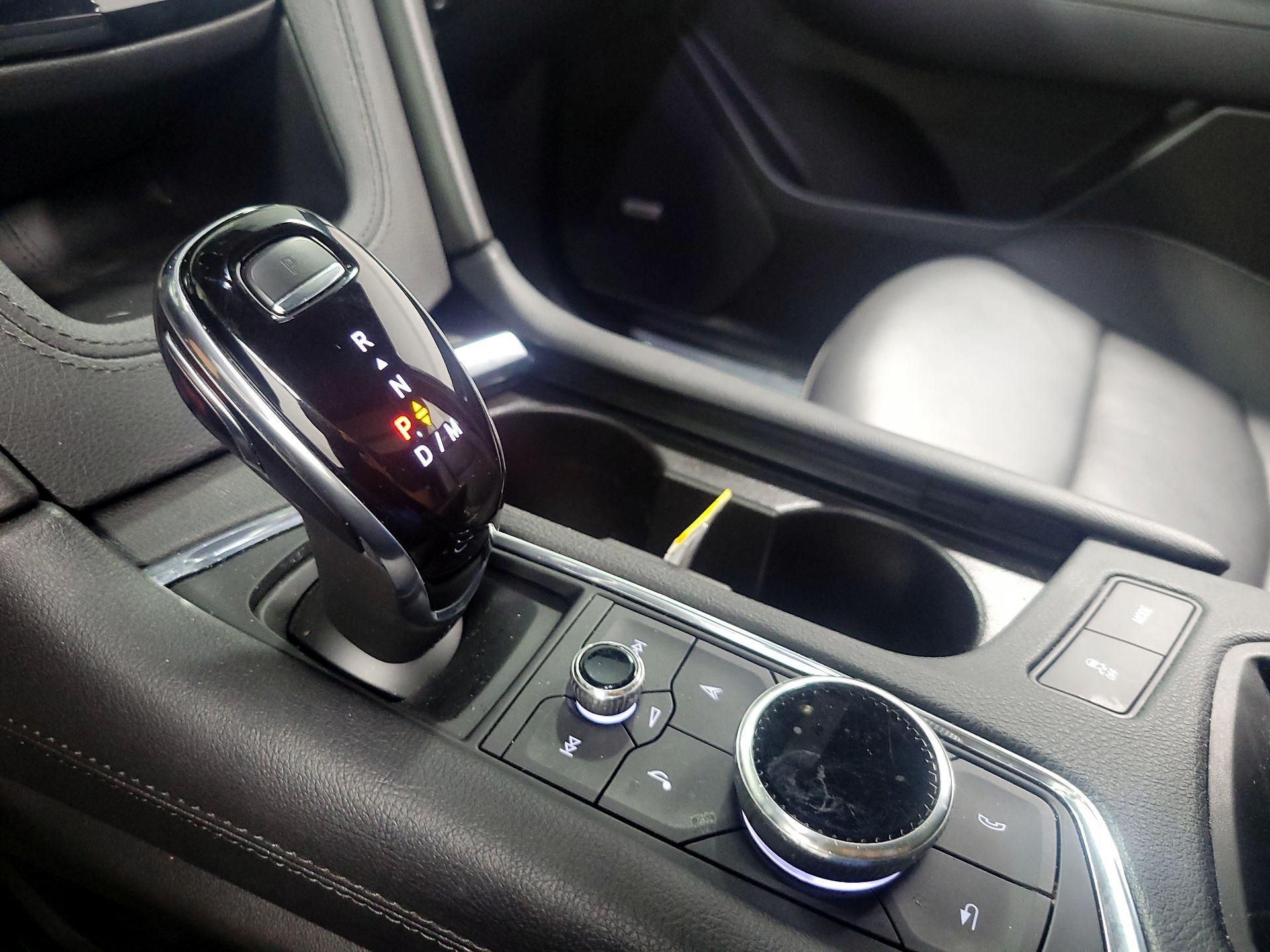 Thumbnail: 2020 Cadillac XT5 - 17