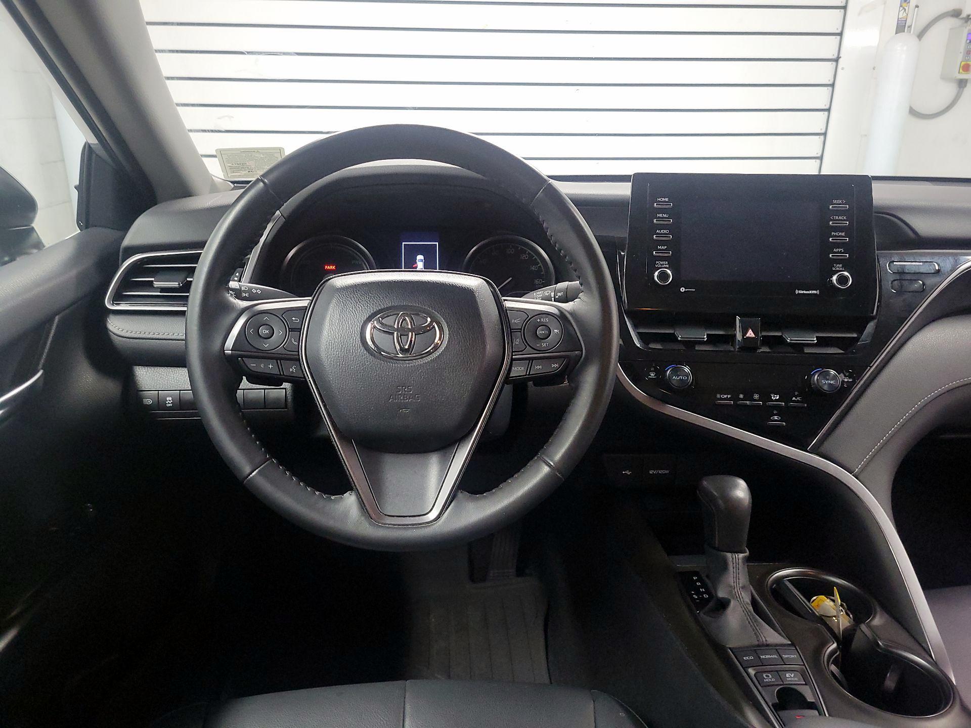 Thumbnail: 2023 Toyota Camry - 10