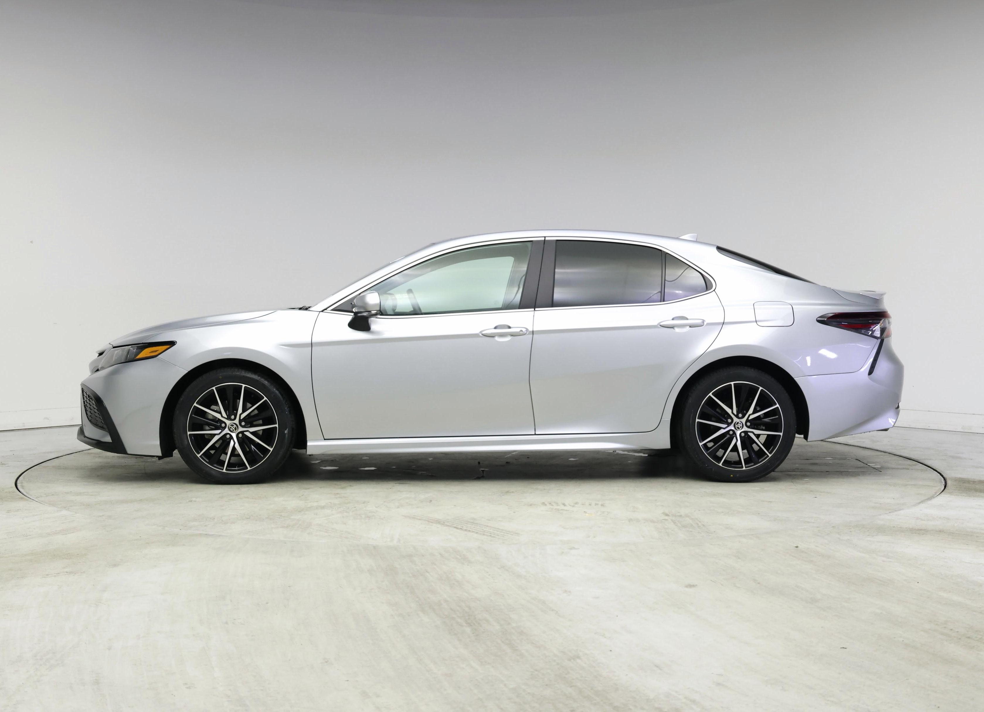 Thumbnail: 2023 Toyota Camry - 3