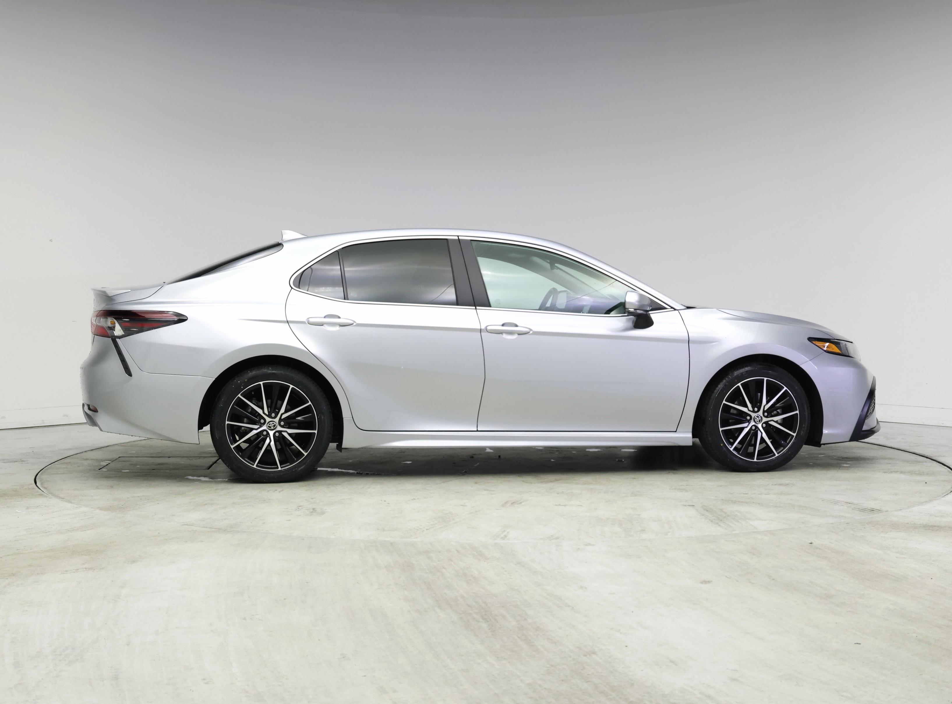 Thumbnail: 2023 Toyota Camry - 7