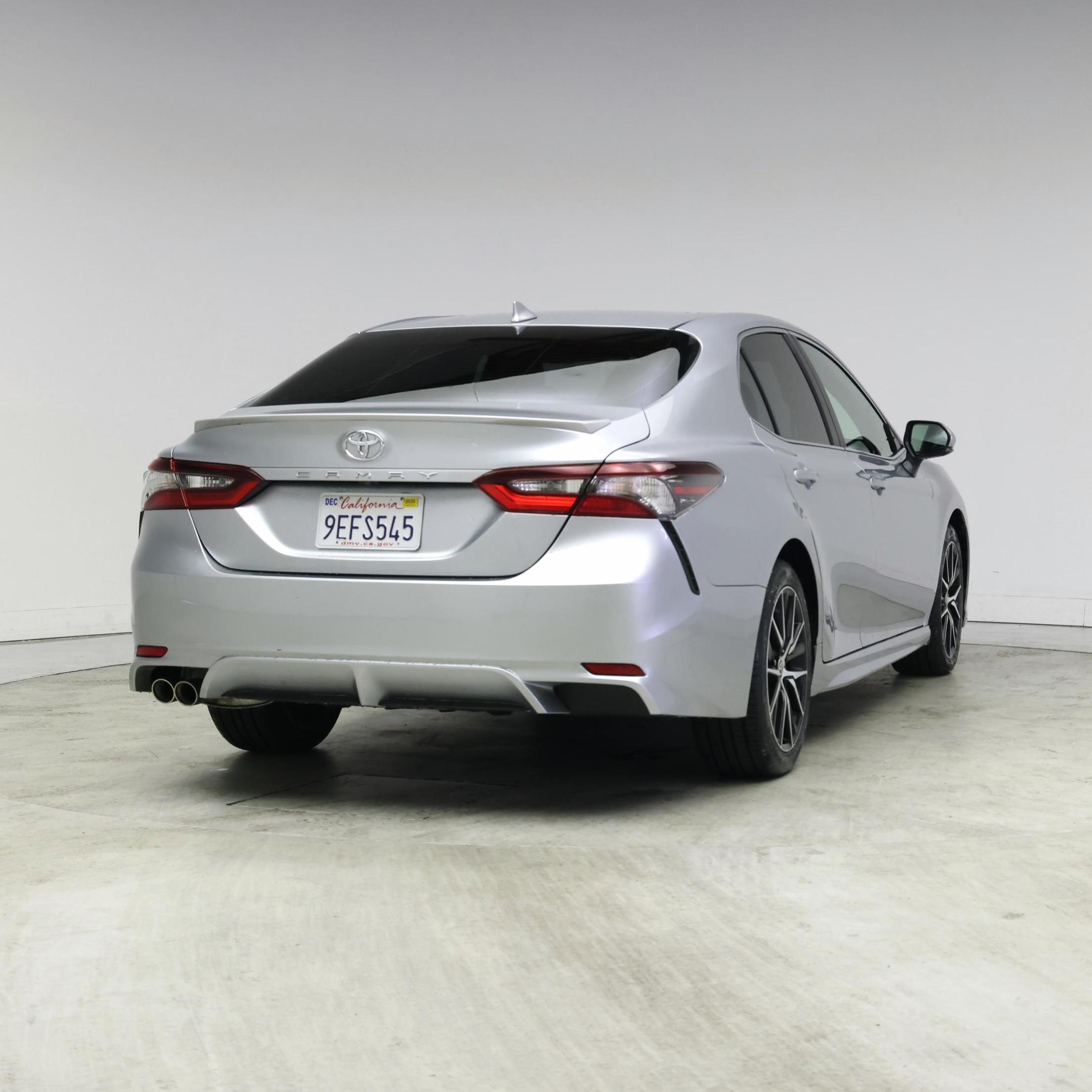 Thumbnail: 2023 Toyota Camry - 8