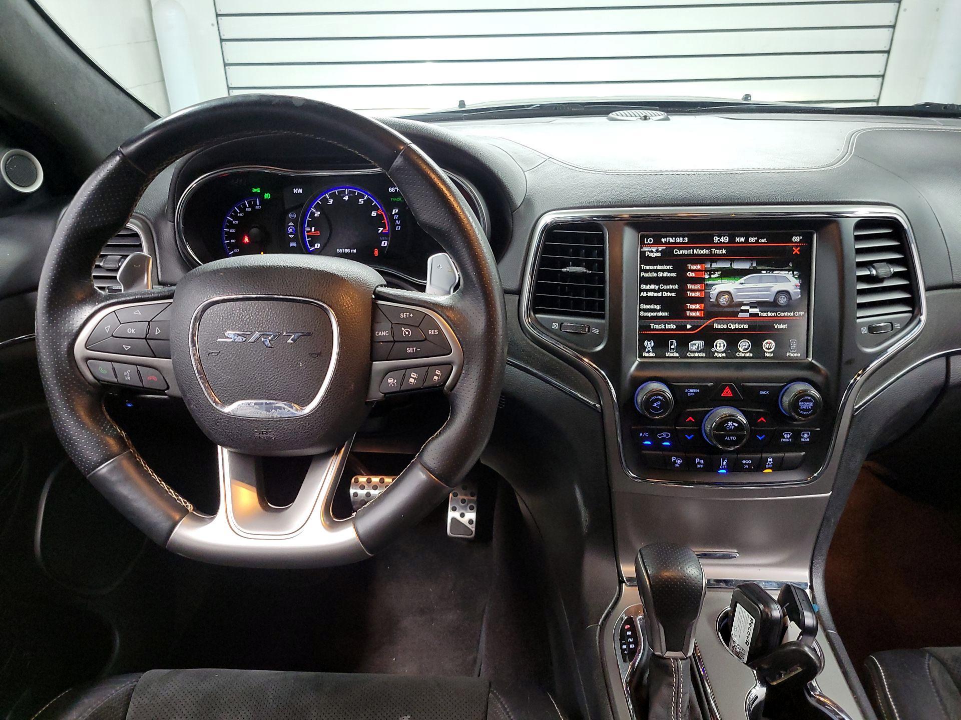 Thumbnail: 2017 Jeep Grand Cherokee - 9