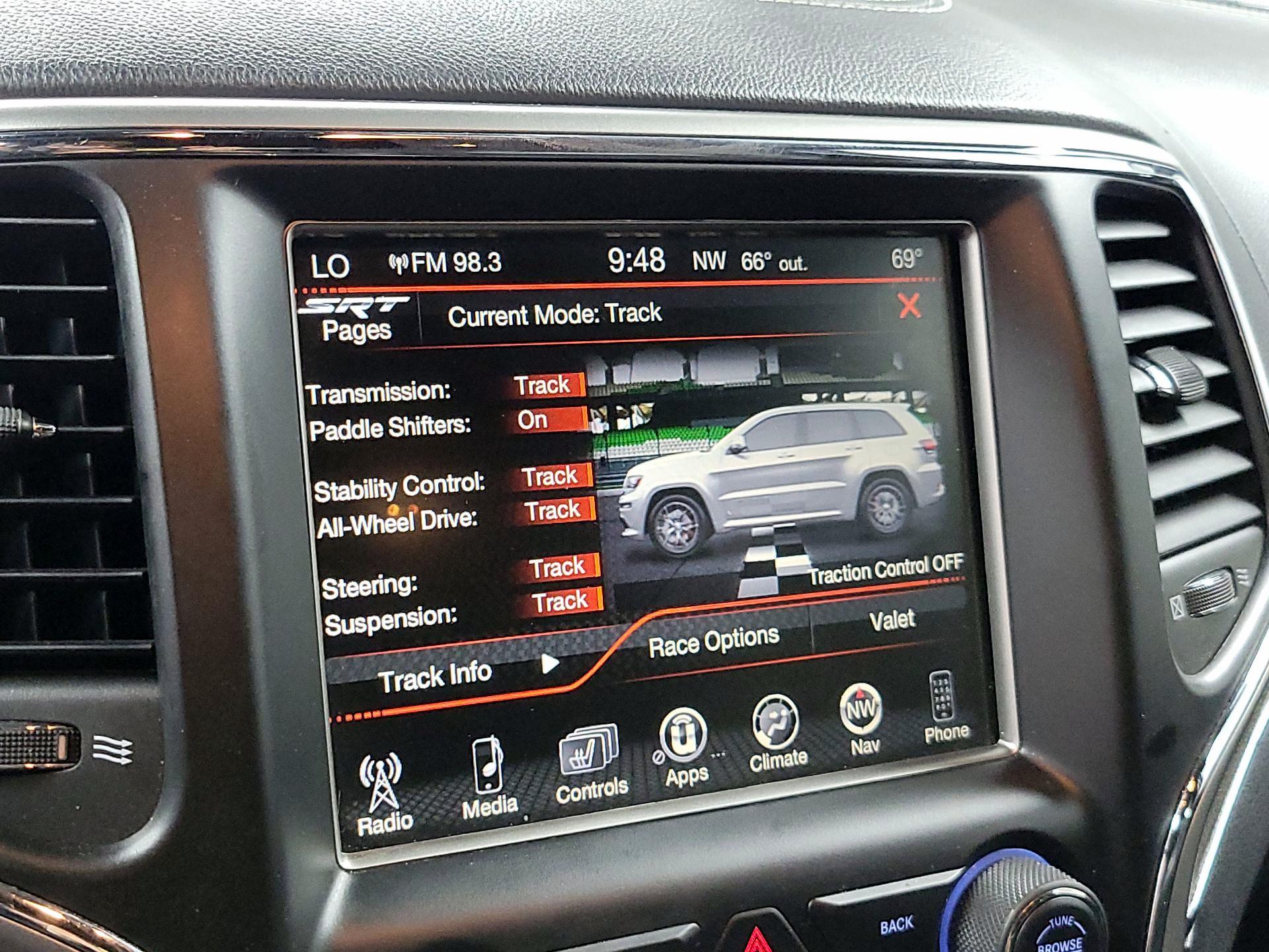 Thumbnail: 2017 Jeep Grand Cherokee - 14