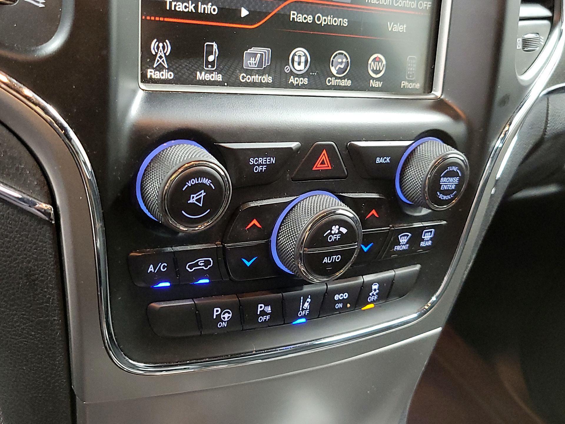 Thumbnail: 2017 Jeep Grand Cherokee - 15