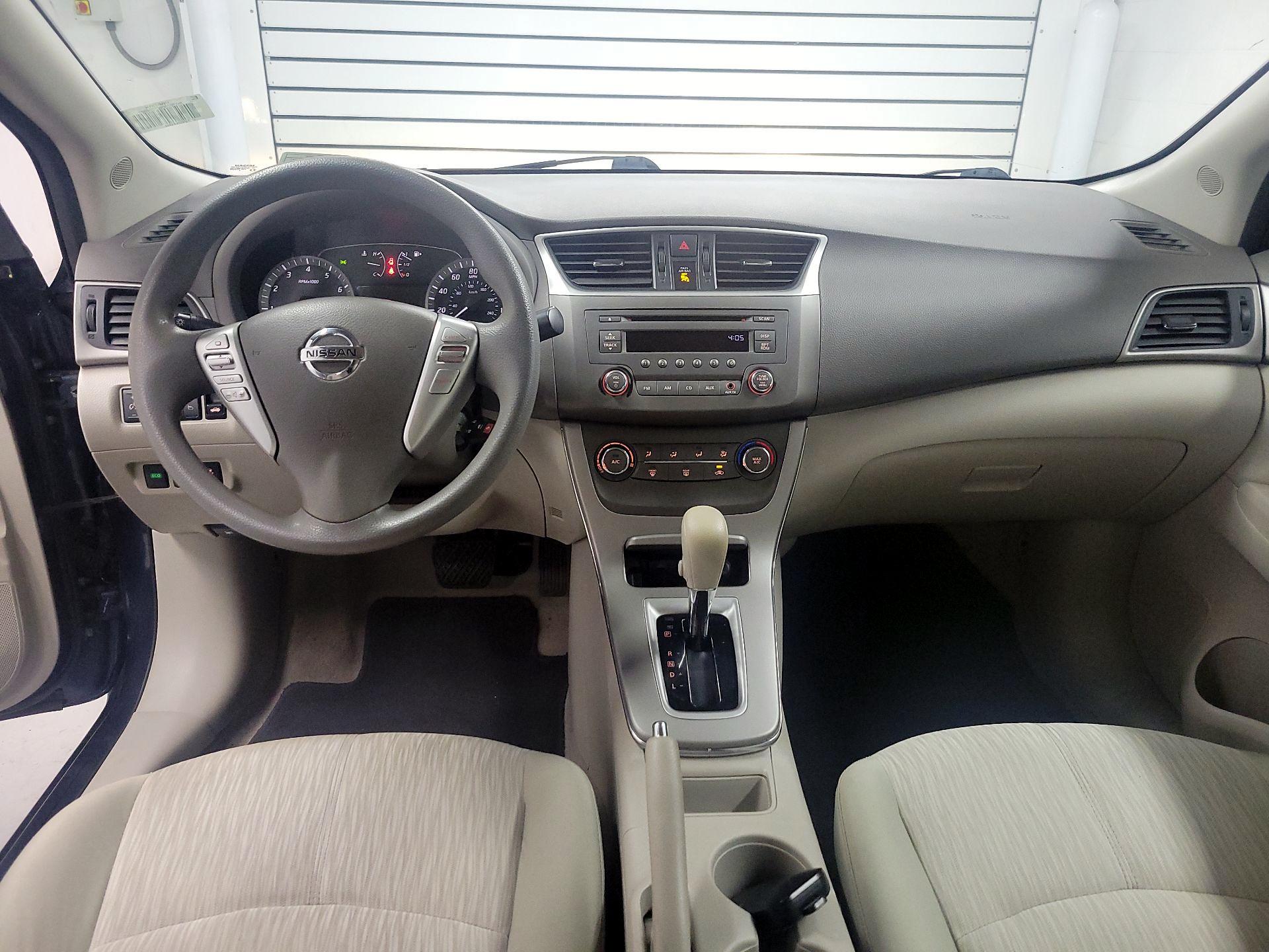 Thumbnail: 2014 Nissan Sentra - 9