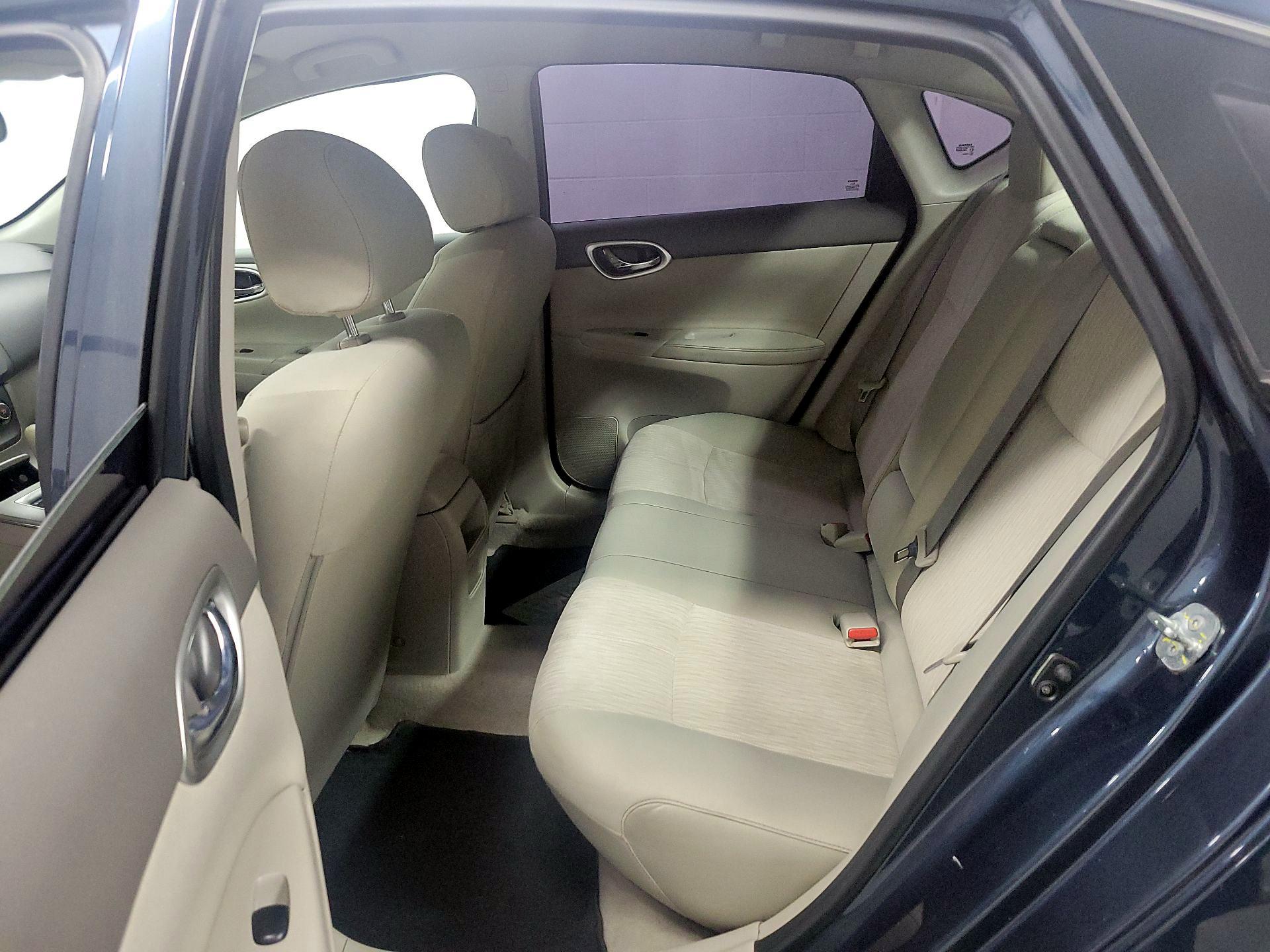 Thumbnail: 2014 Nissan Sentra - 16