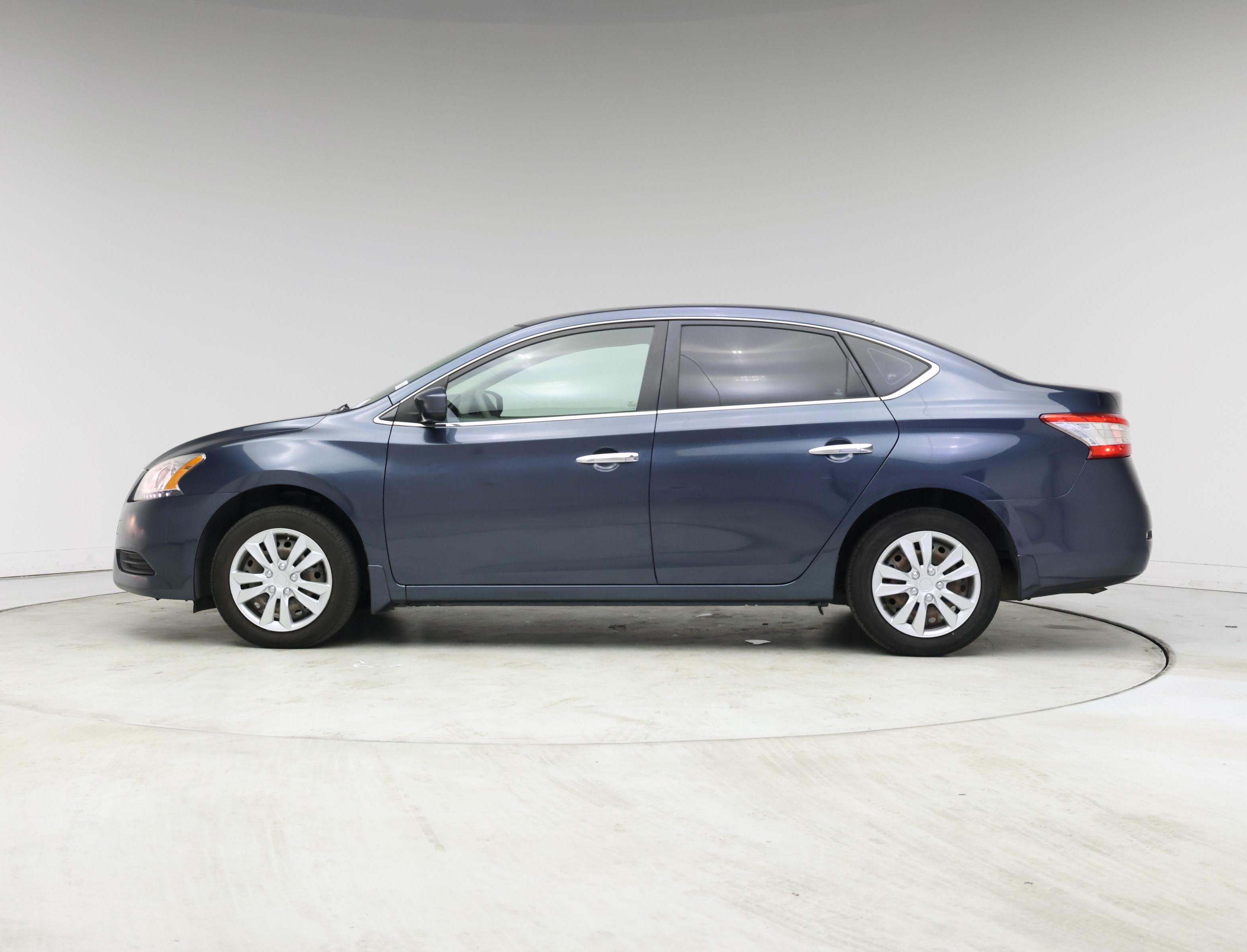 Thumbnail: 2014 Nissan Sentra - 3