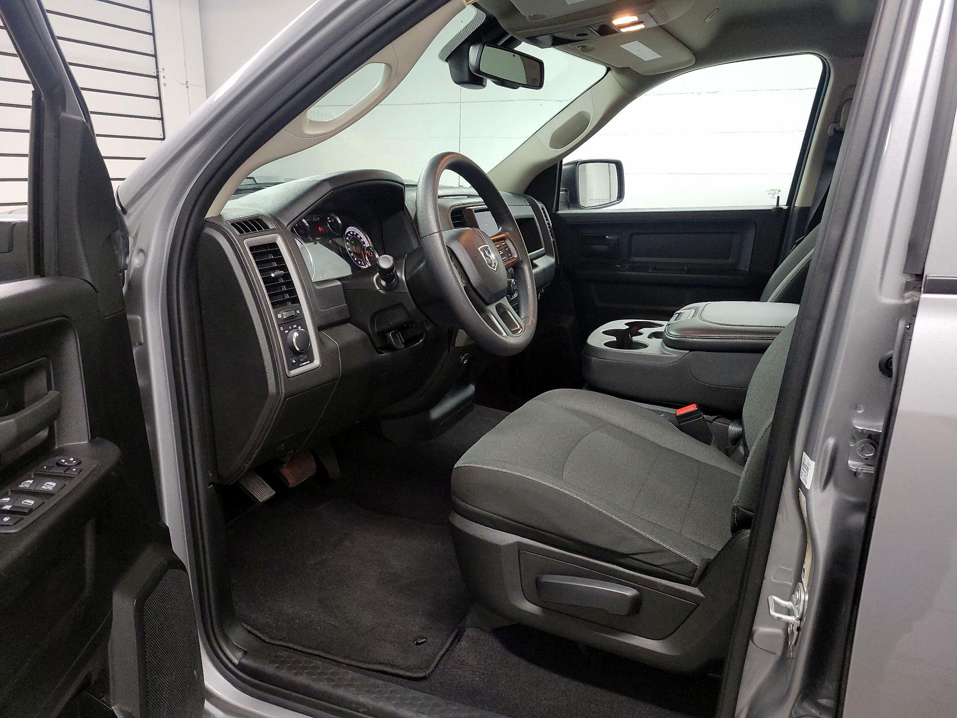 Thumbnail: 2022 RAM 1500 Classic - 11